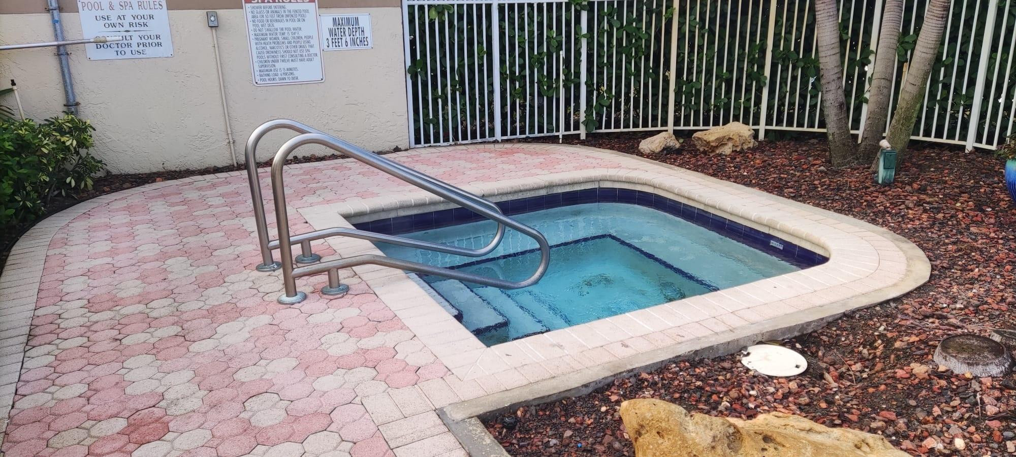 6711 Via Regina, Boca Raton FL 33433