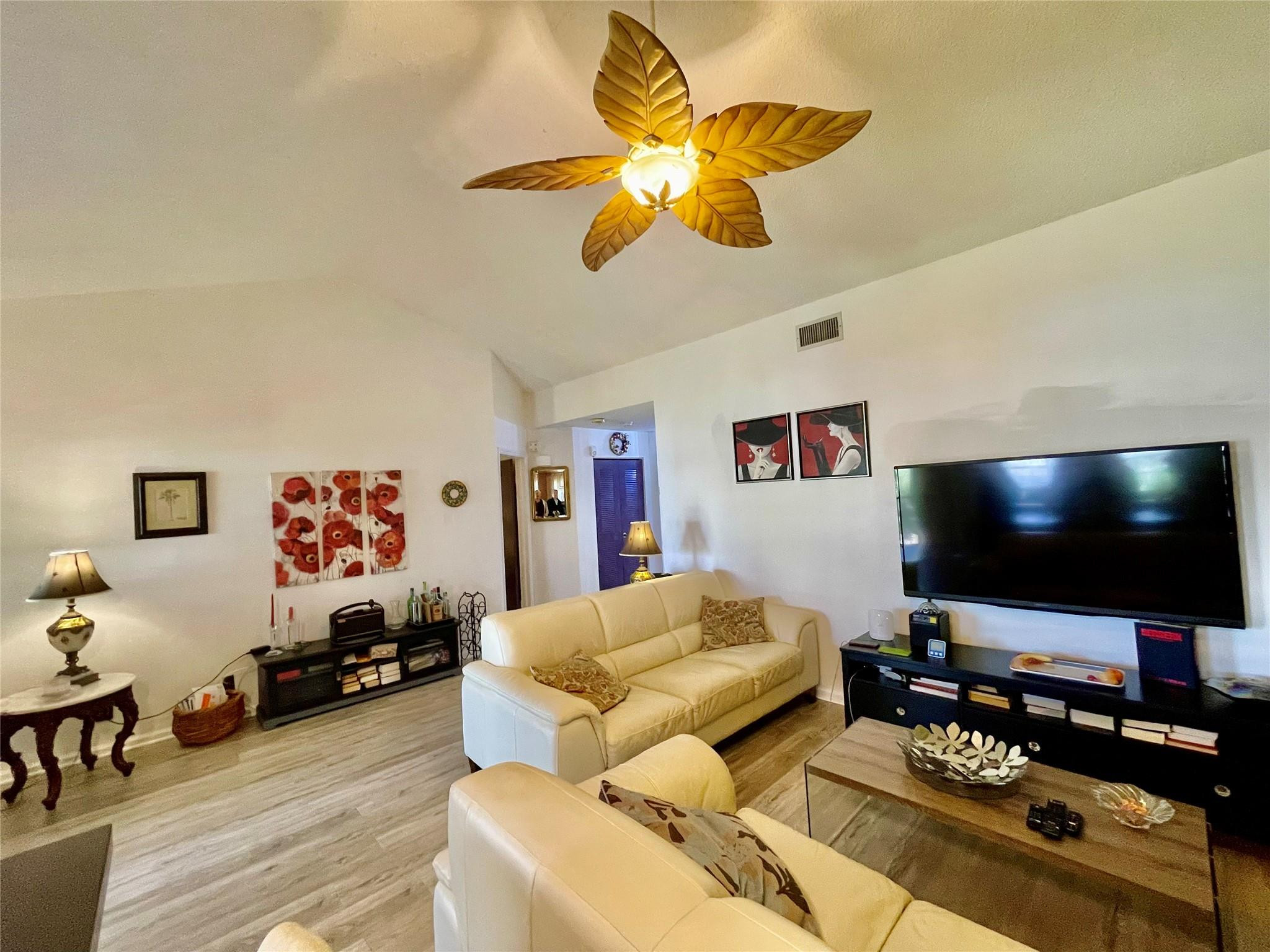 6711 Via Regina, Boca Raton FL 33433