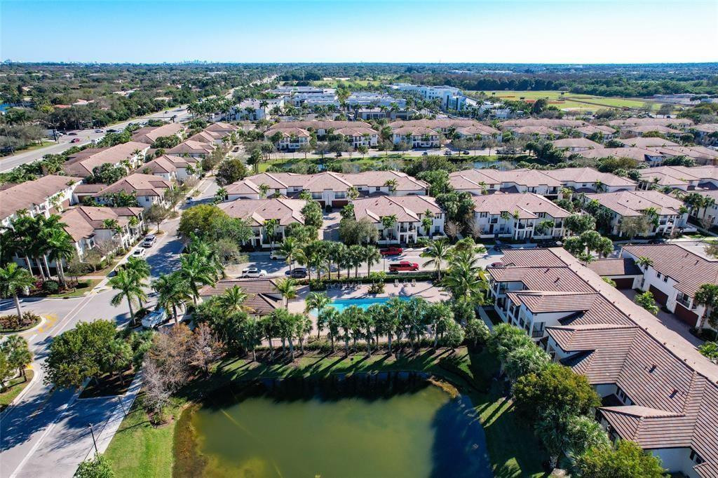 4680 Mimosa #810, Coconut Creek FL 33073