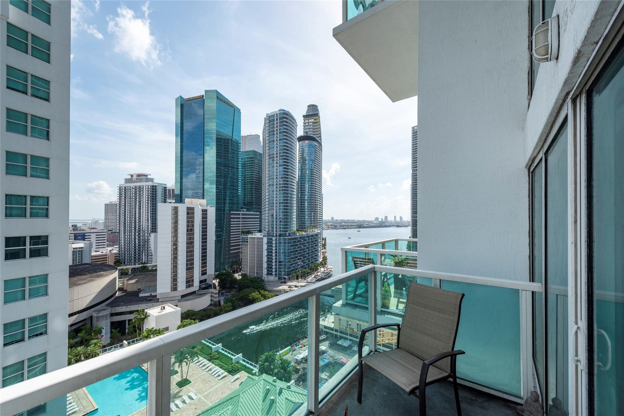 41 SE 5th #1315, Miami FL 33131
