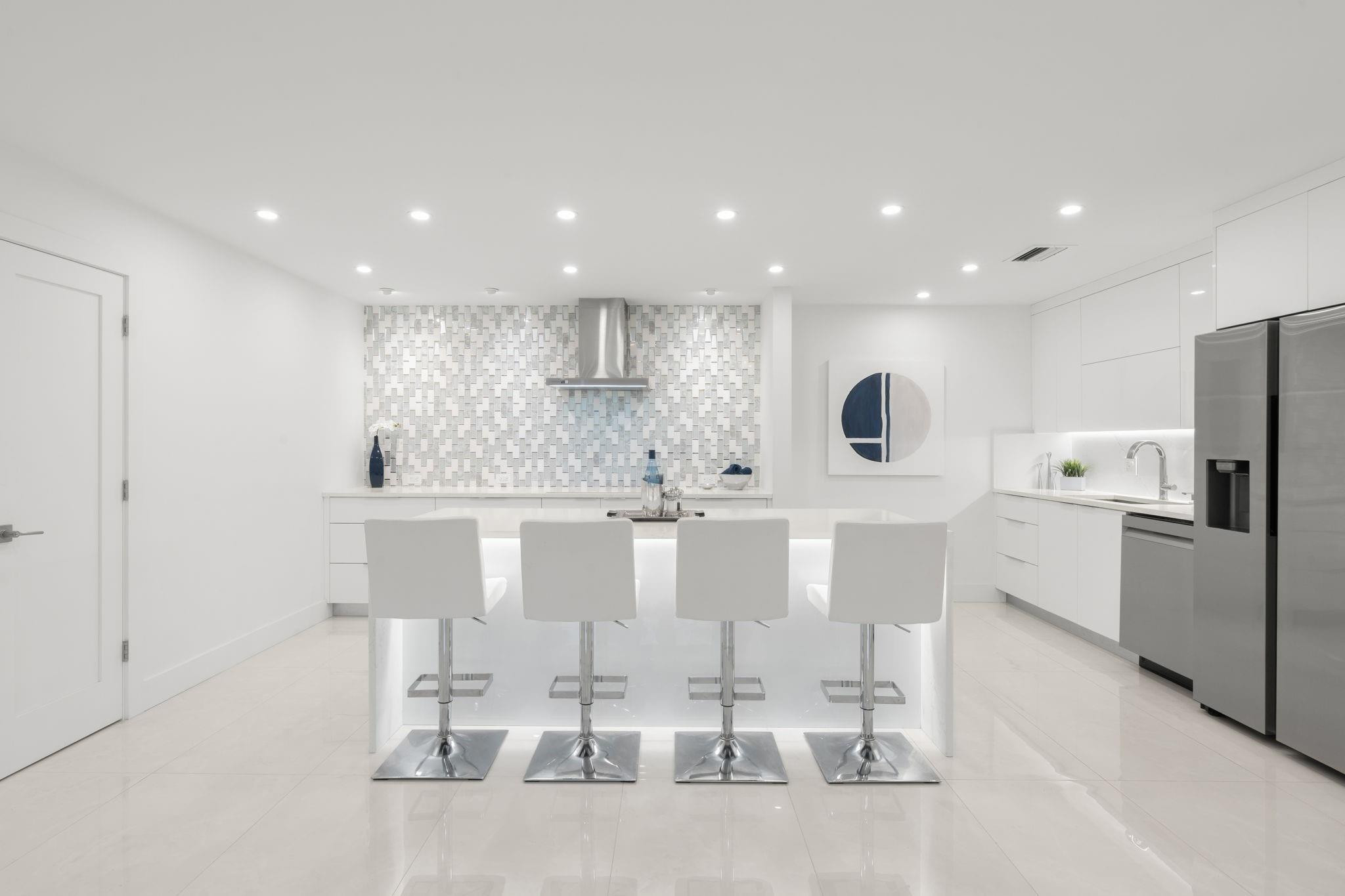 6395 Bay Club #2, Fort Lauderdale FL 33308