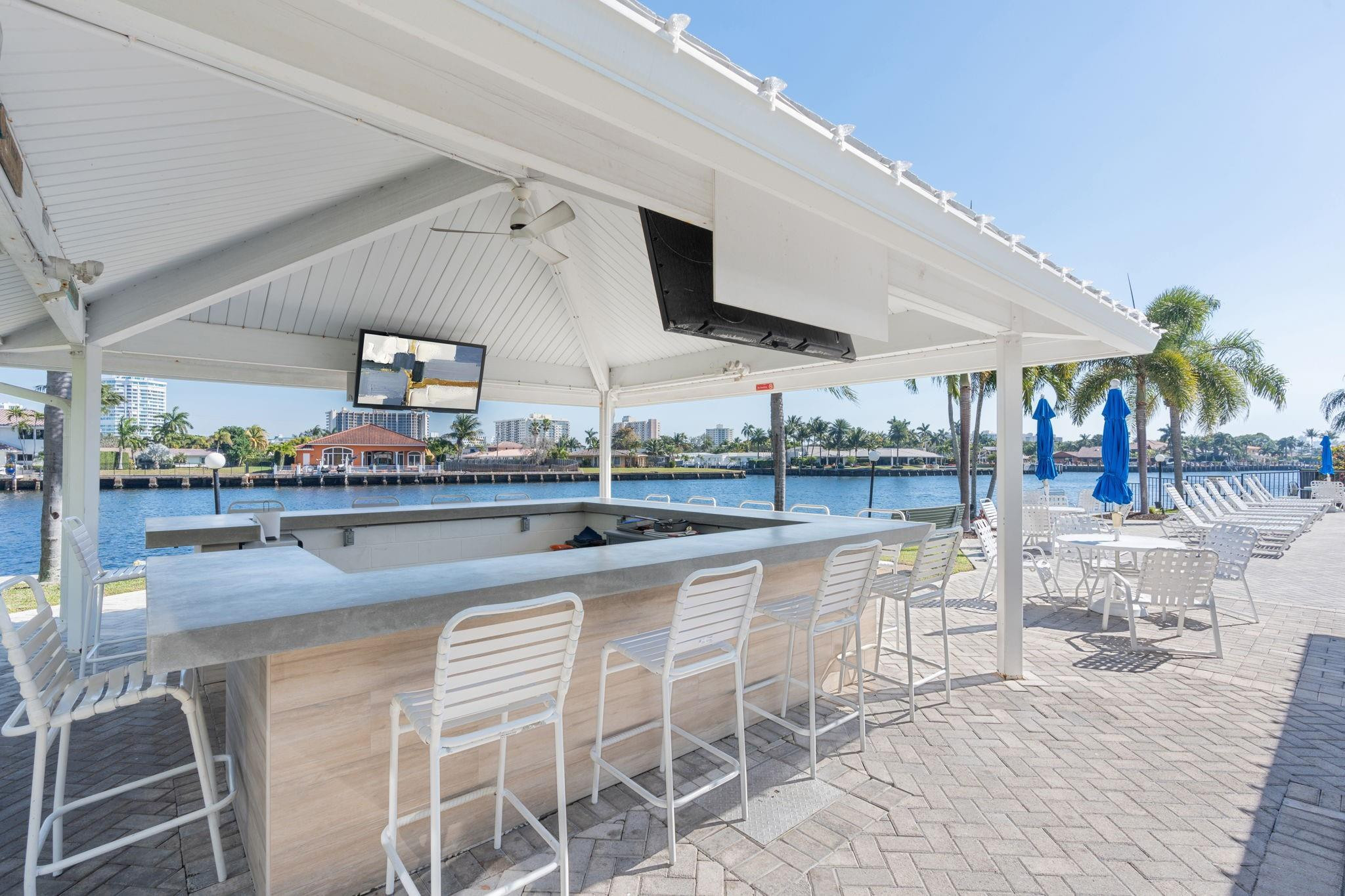 6395 Bay Club #2, Fort Lauderdale FL 33308