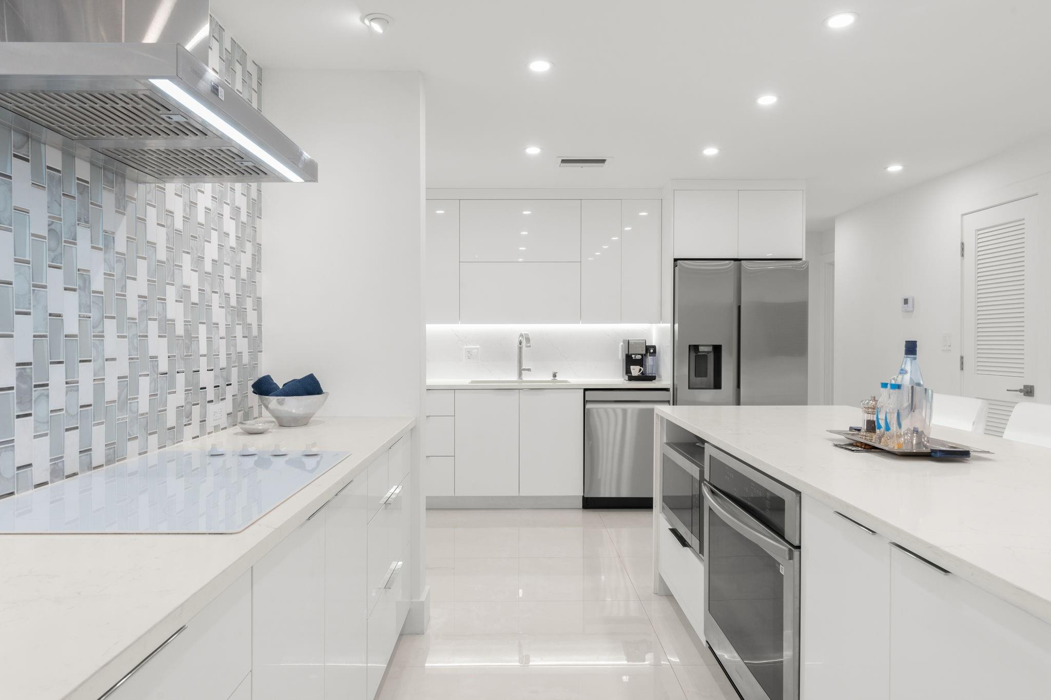 6395 Bay Club #2, Fort Lauderdale FL 33308