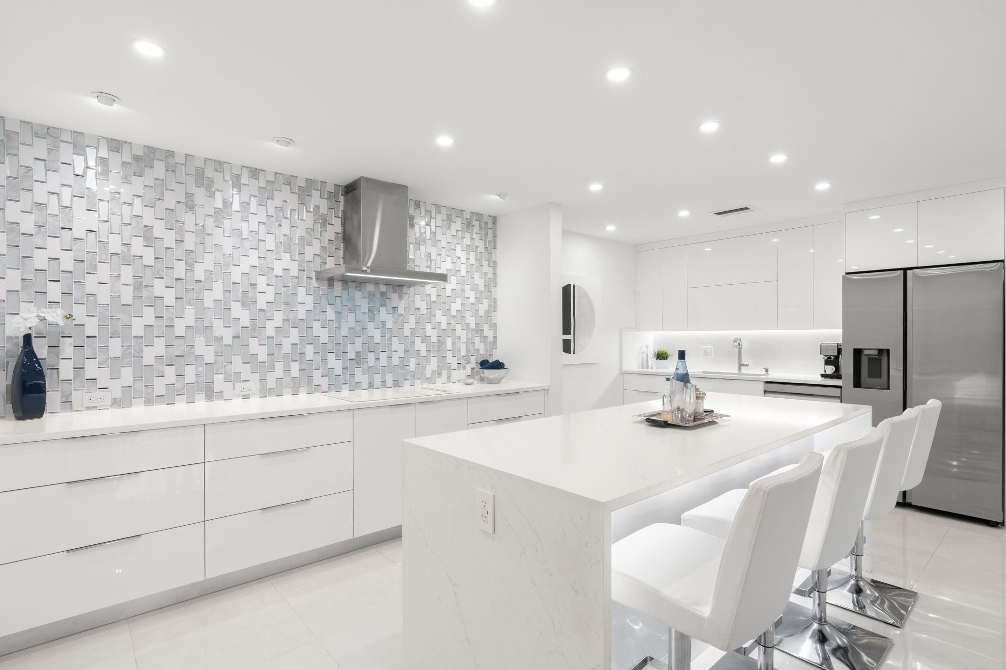 6395 Bay Club #2, Fort Lauderdale FL 33308