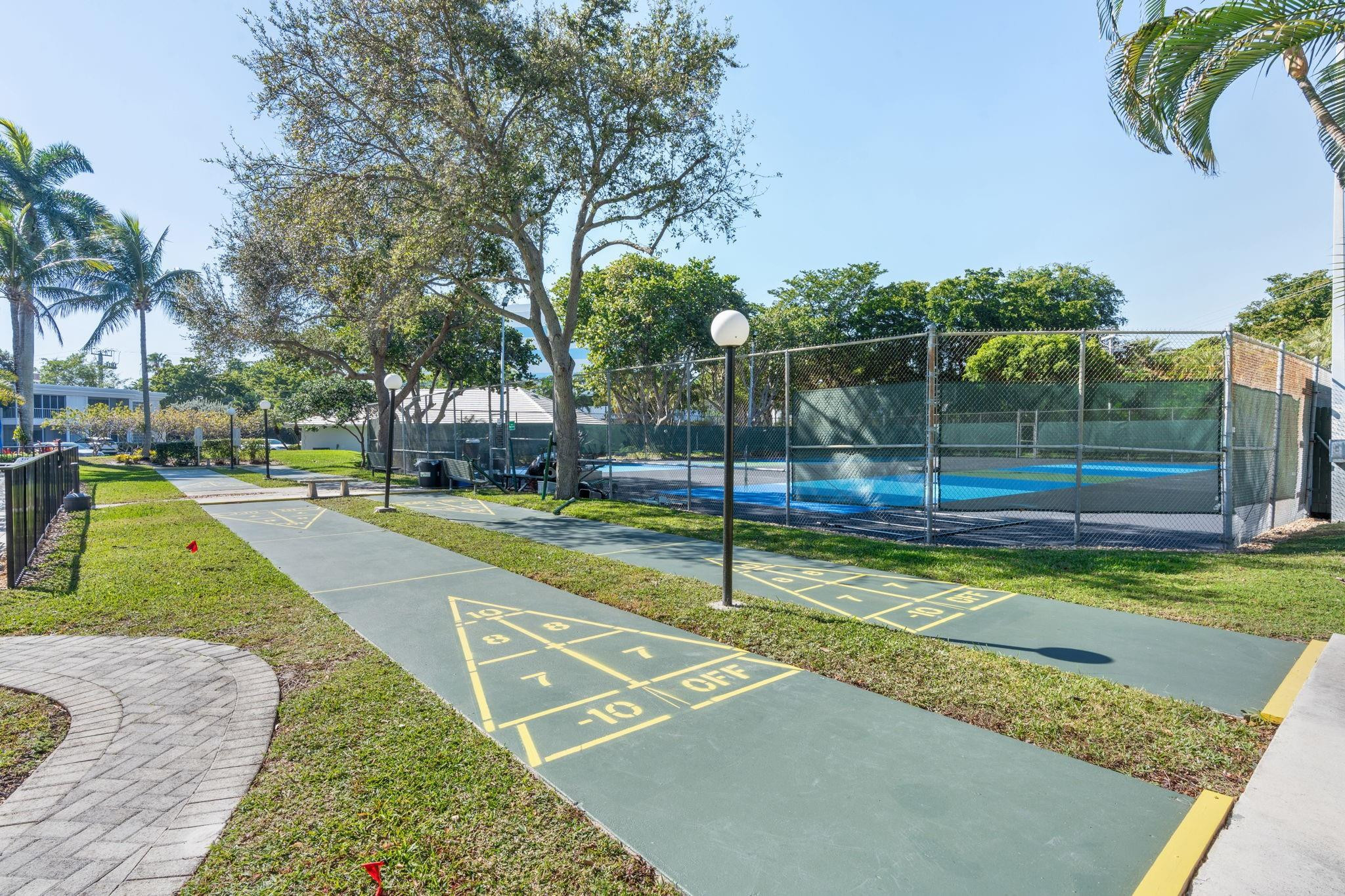 6395 Bay Club #2, Fort Lauderdale FL 33308