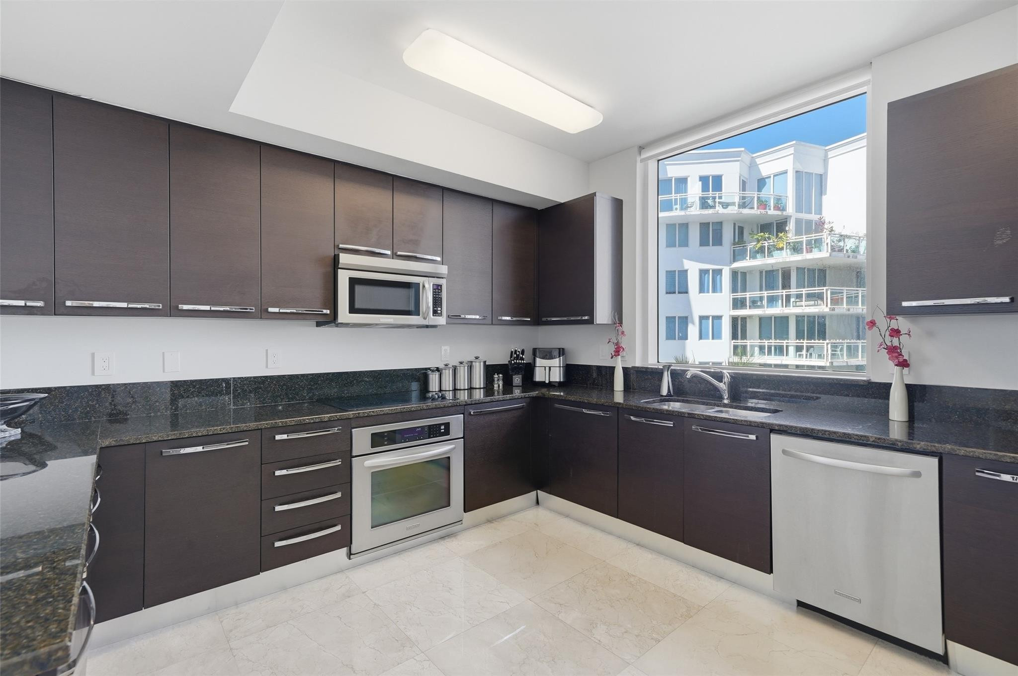 3030 NE 188th #408, Aventura FL 33180
