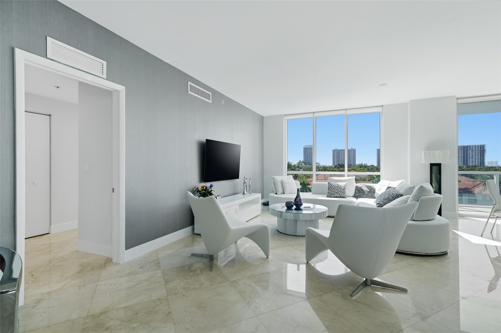 3030 NE 188th #408, Aventura FL 33180