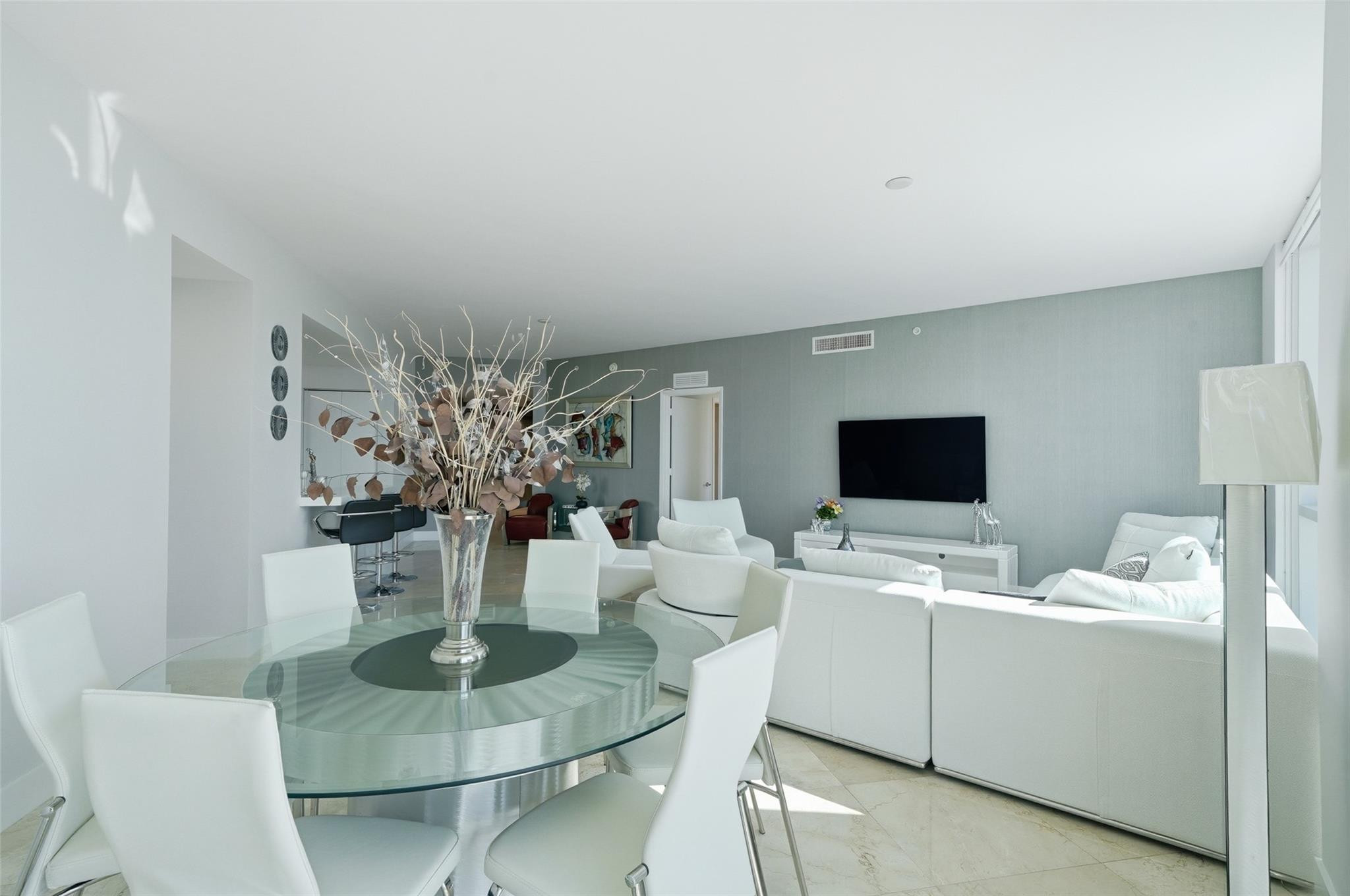 3030 NE 188th #408, Aventura FL 33180