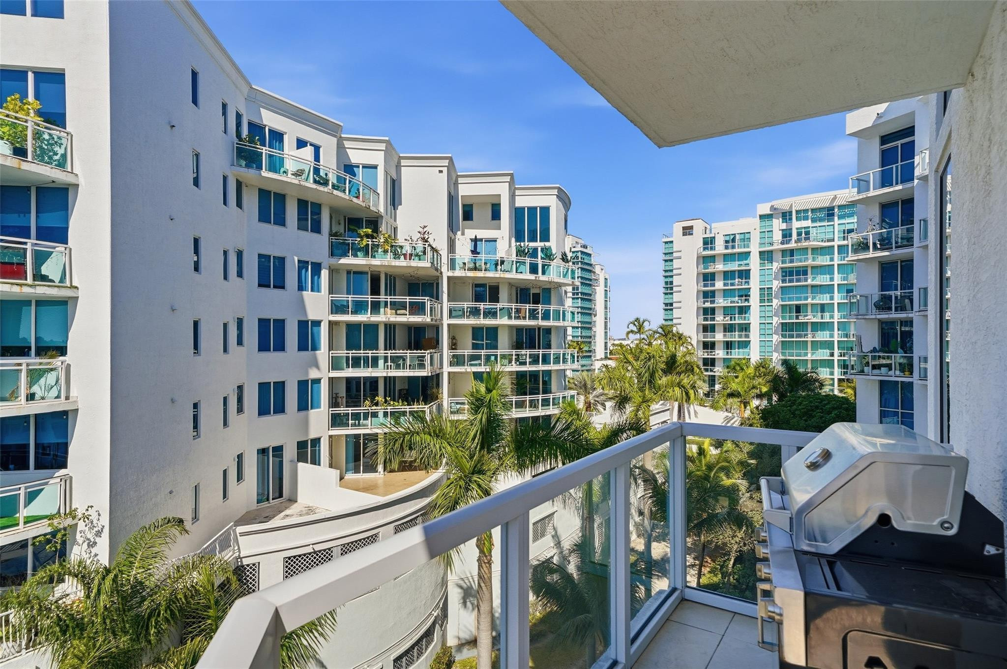 3030 NE 188th #408, Aventura FL 33180