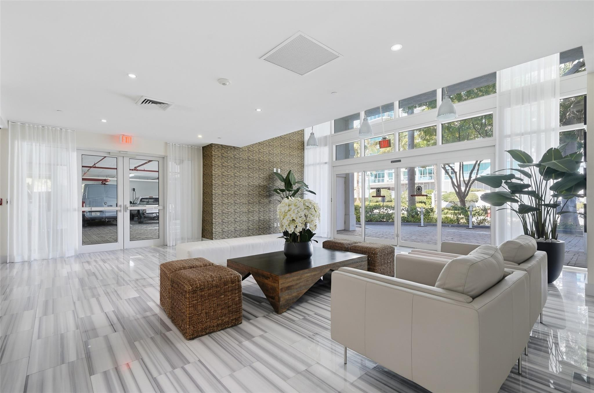 3030 NE 188th #408, Aventura FL 33180