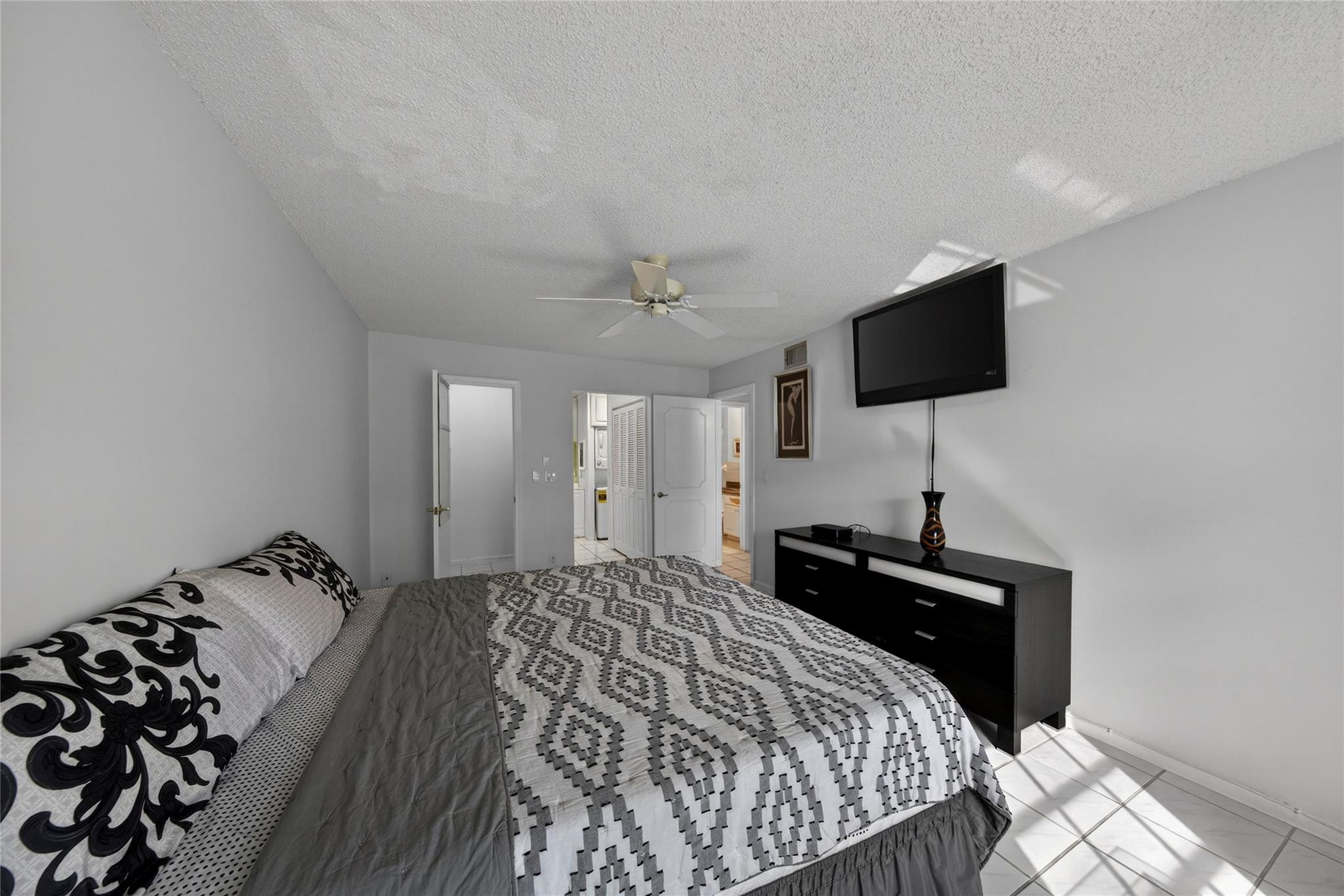 6253 Bay Club #1, Fort Lauderdale FL 33308