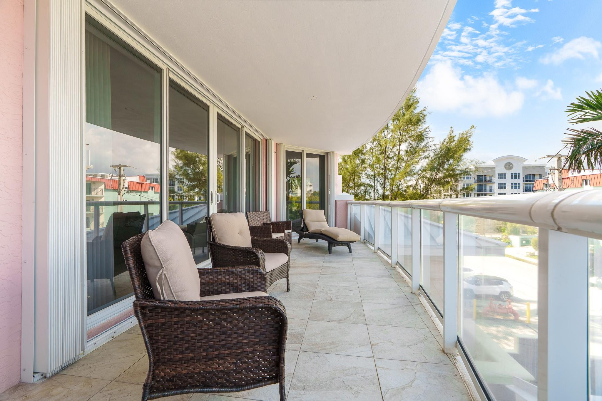2051 SE 3rd #307, Deerfield Beach FL 33441
