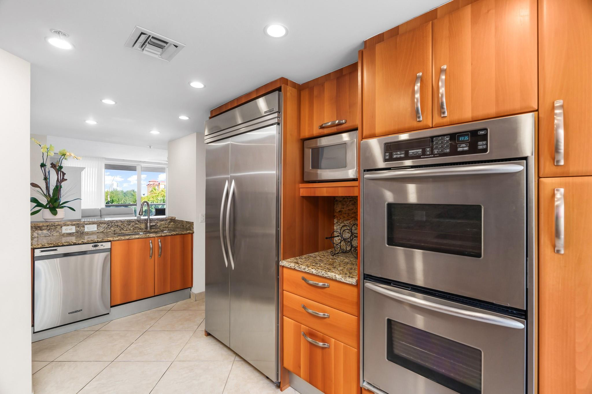 2051 SE 3rd #307, Deerfield Beach FL 33441