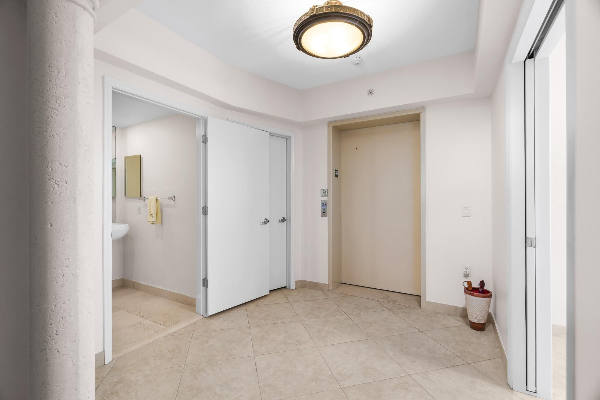 2051 SE 3rd #307, Deerfield Beach FL 33441
