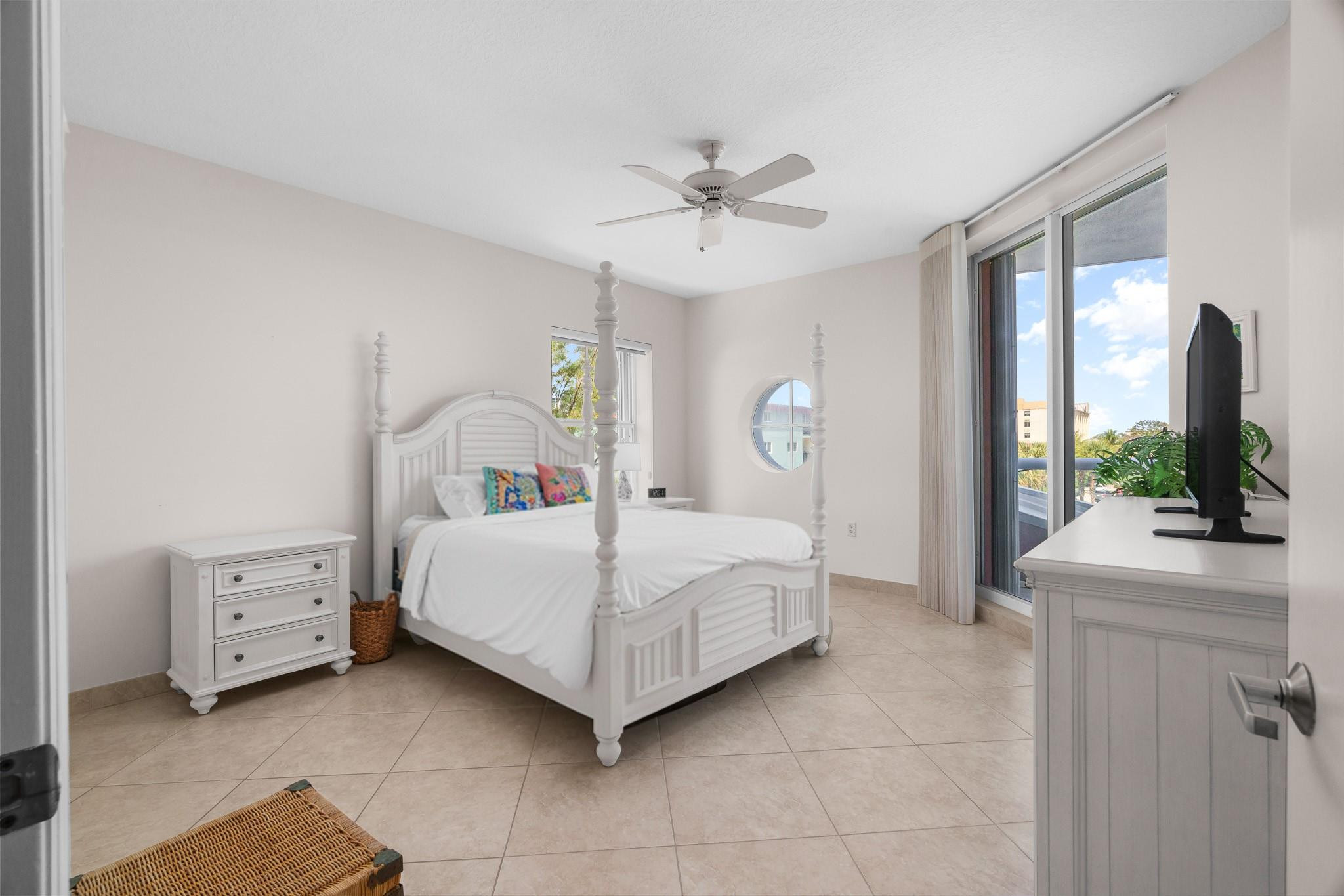 2051 SE 3rd #307, Deerfield Beach FL 33441