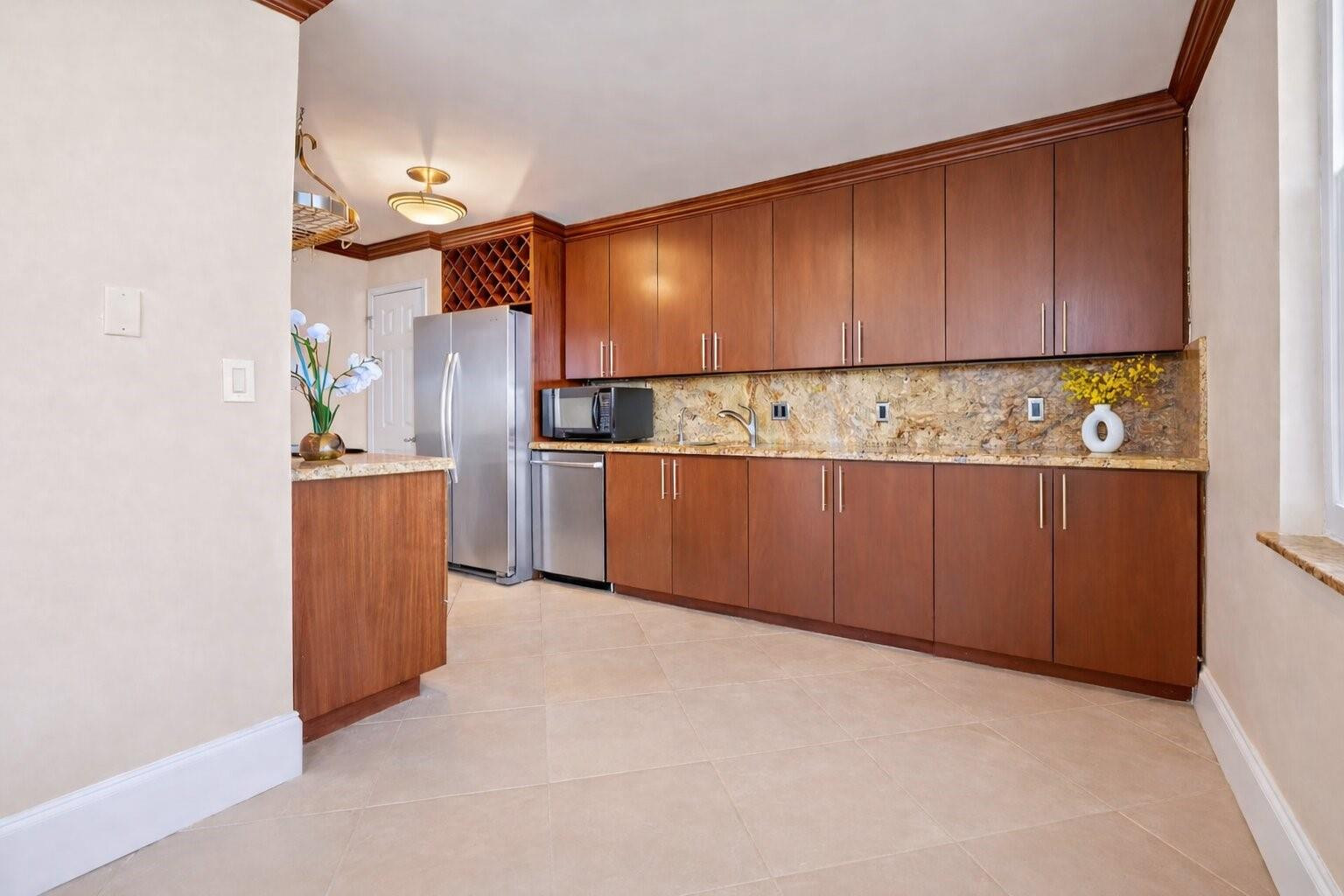 936 Intracoastal #19F, Fort Lauderdale FL 33304