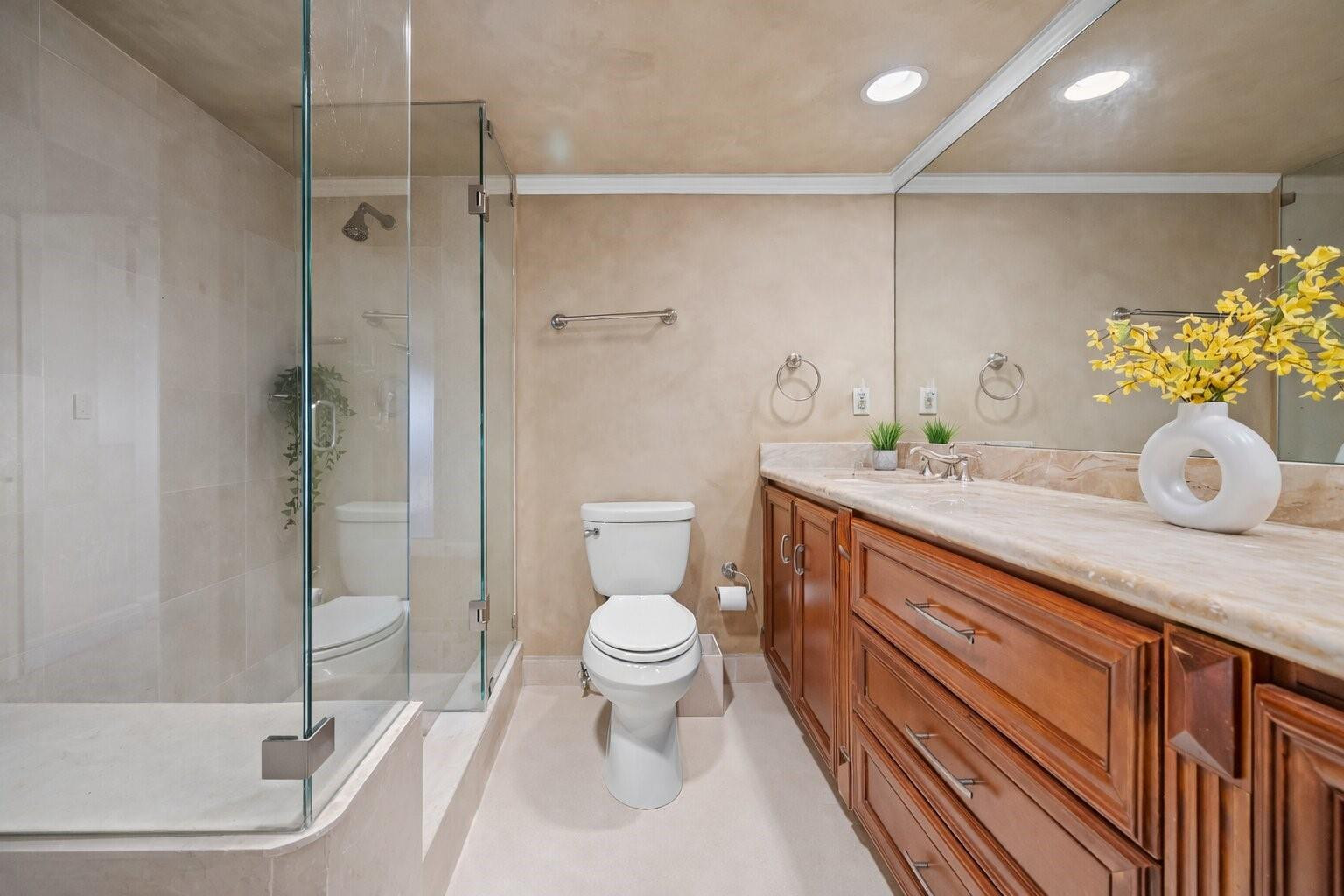 936 Intracoastal #19F, Fort Lauderdale FL 33304