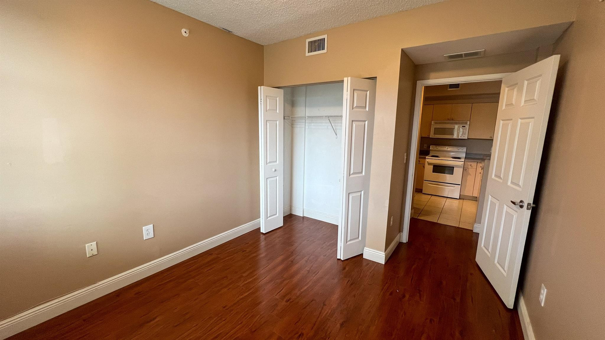 7950 N Nob Hill #203, Tamarac FL 33321