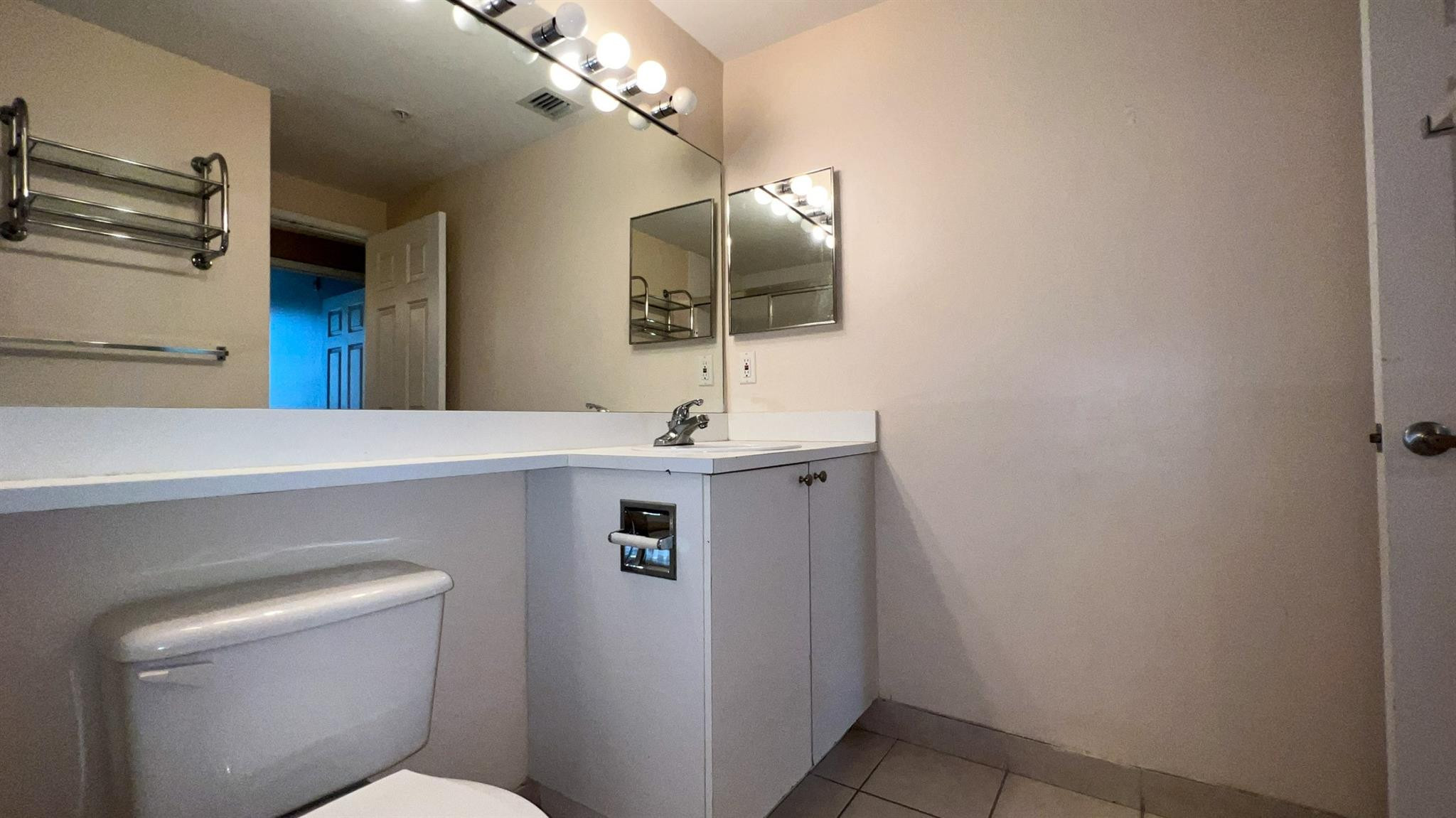 7950 N Nob Hill #203, Tamarac FL 33321