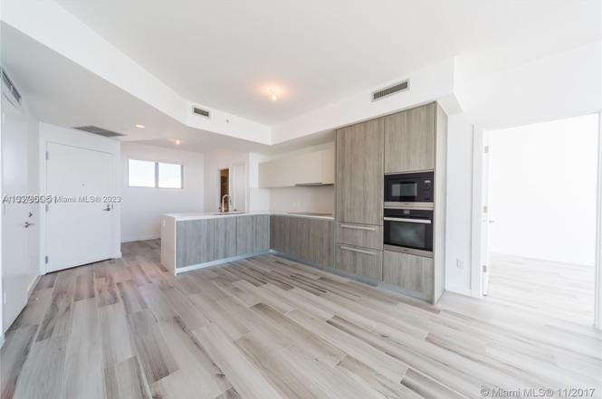 2900 NE 7th #1503, Miami FL 33137