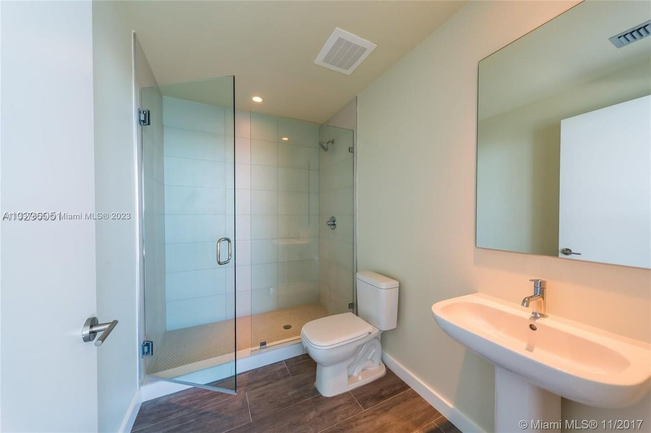 2900 NE 7th #1503, Miami FL 33137