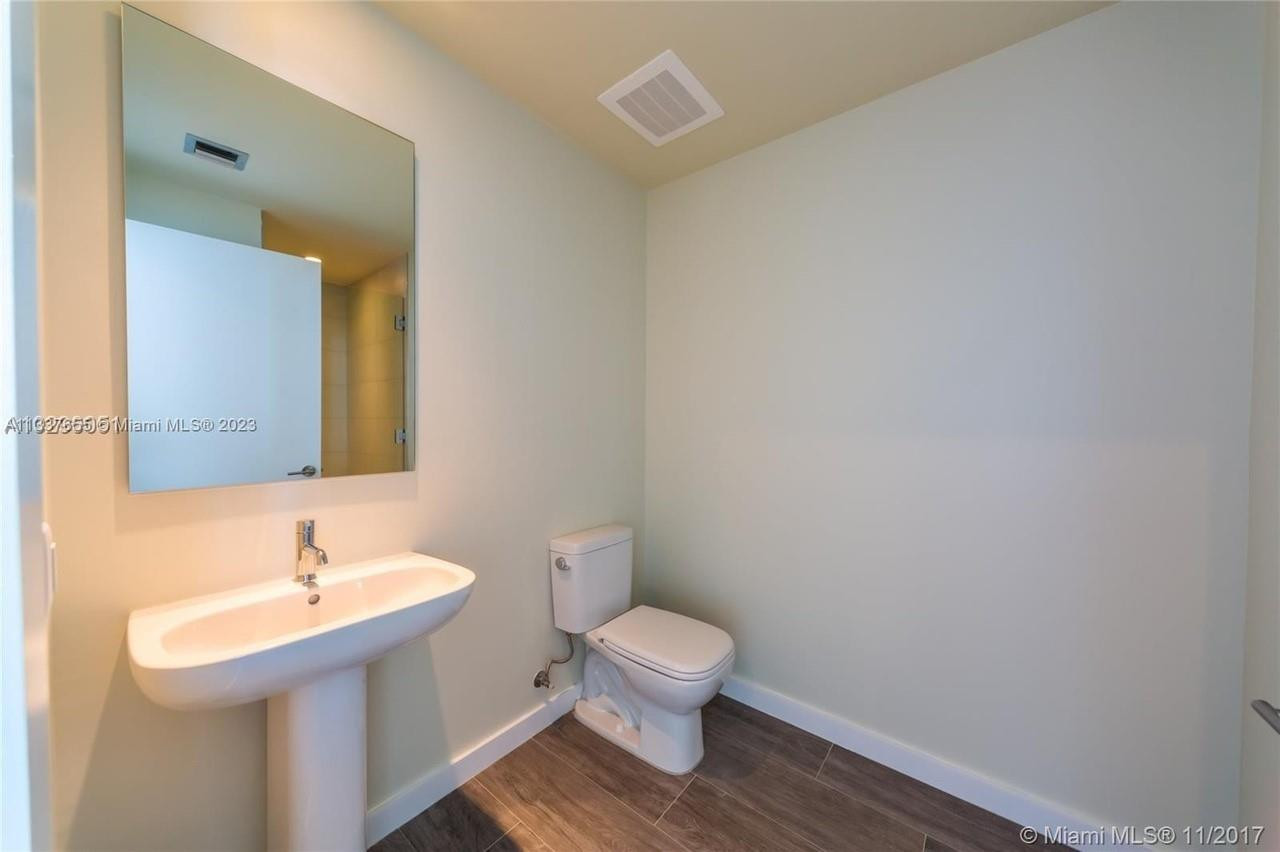 2900 NE 7th #1503, Miami FL 33137