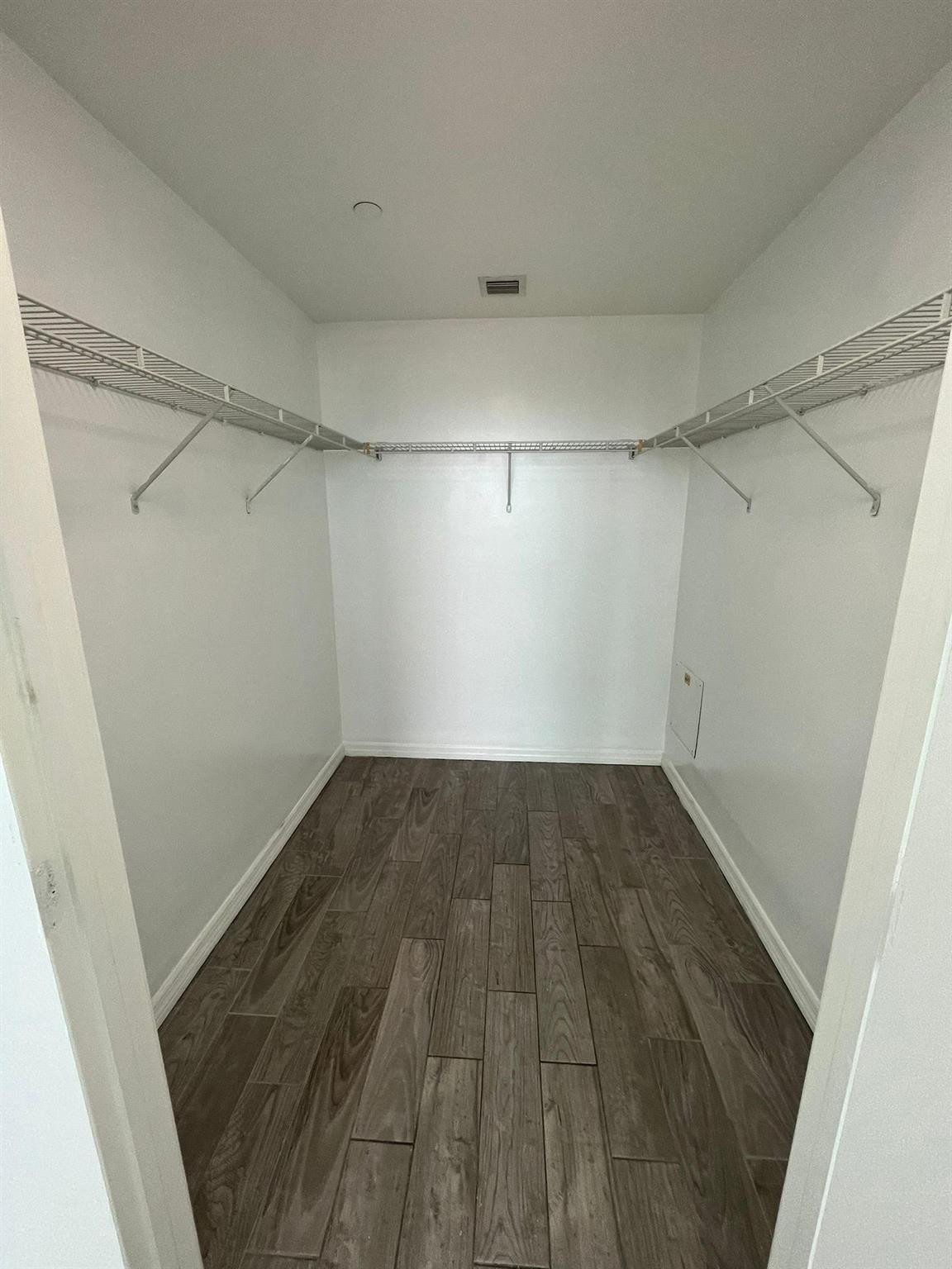 888 Biscayne #1807, Miami FL 33132