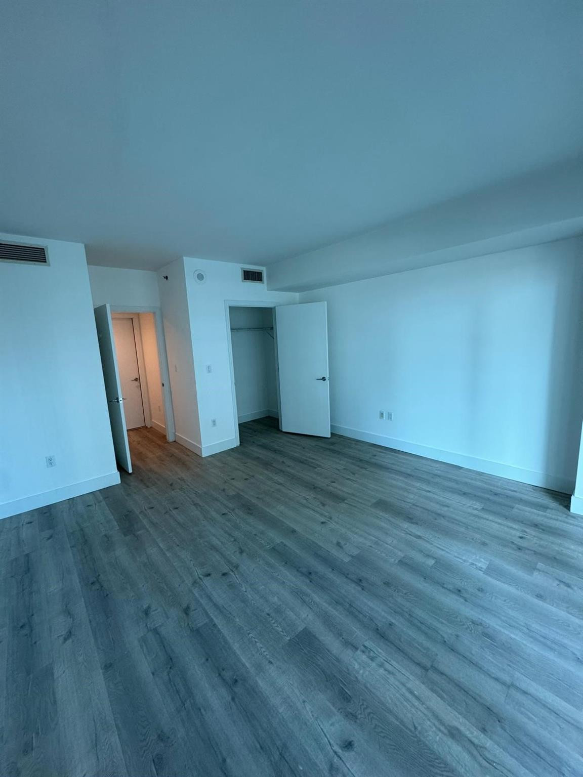 500 Brickell #1706, Miami FL 33131