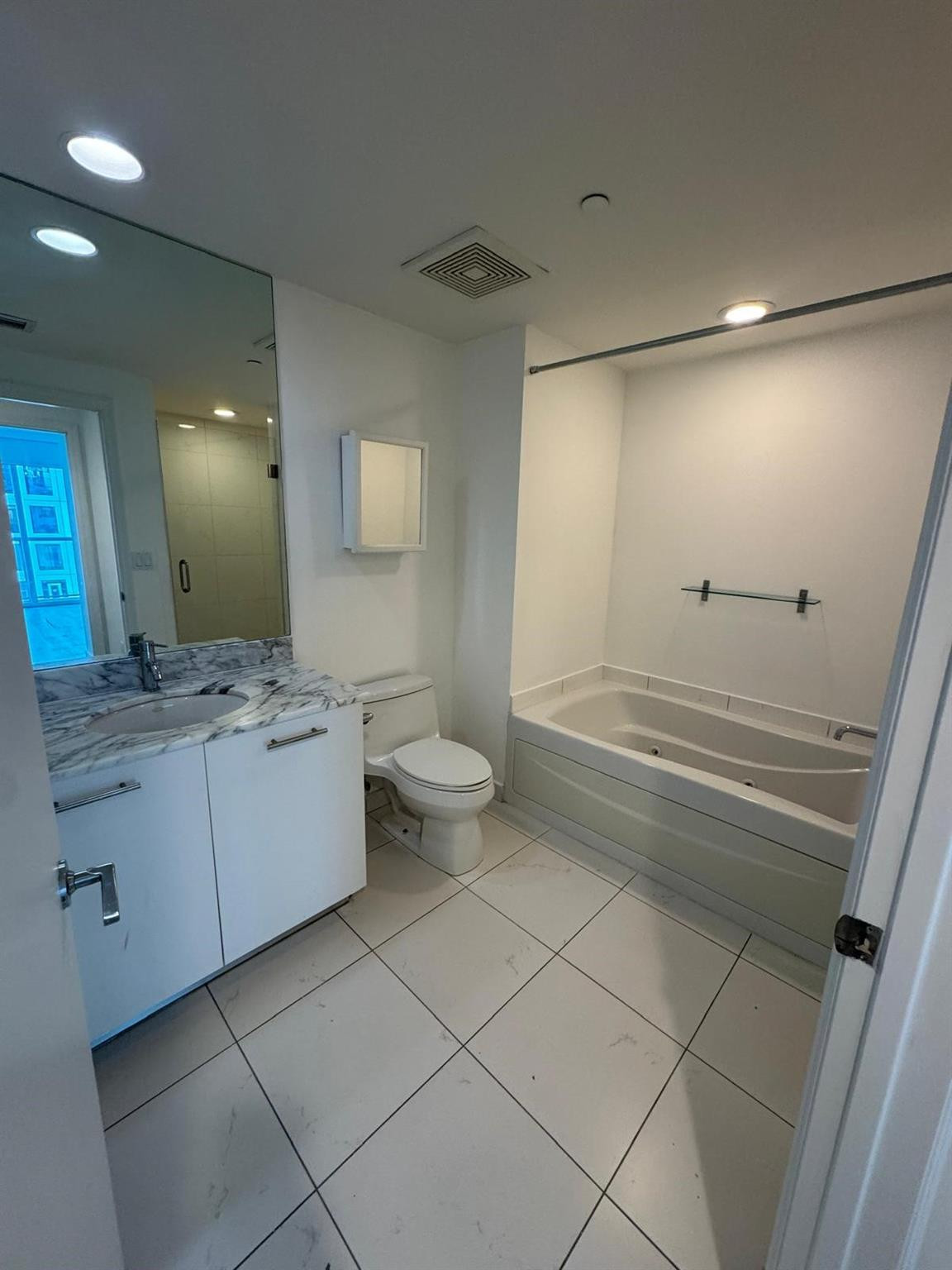 500 Brickell #1706, Miami FL 33131