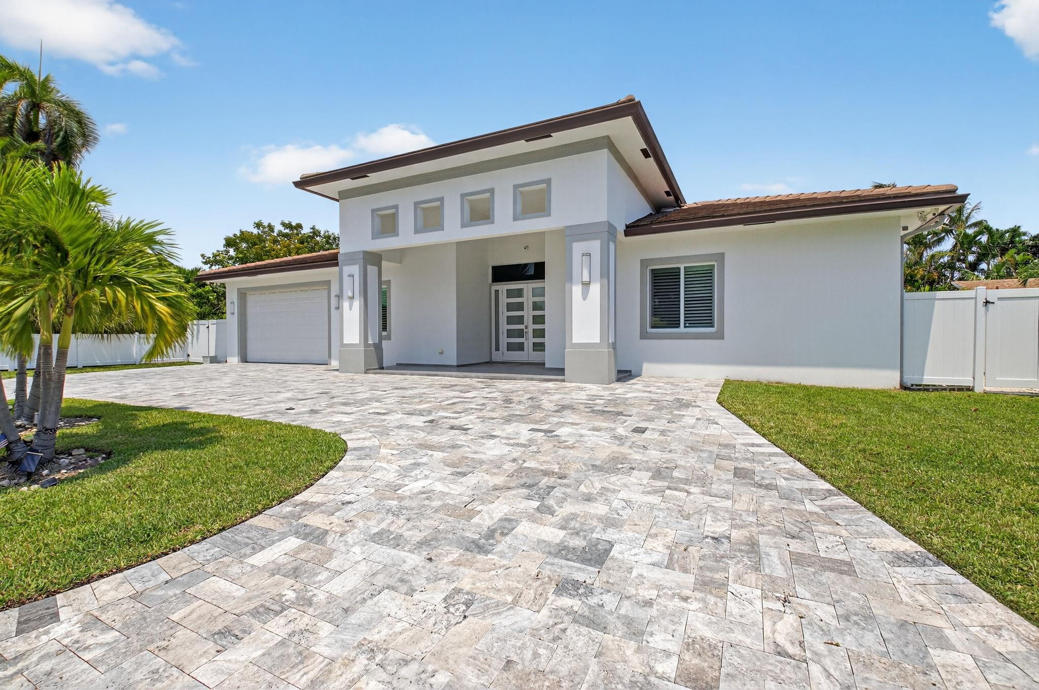 711 NE 6th, Boca Raton FL 33432