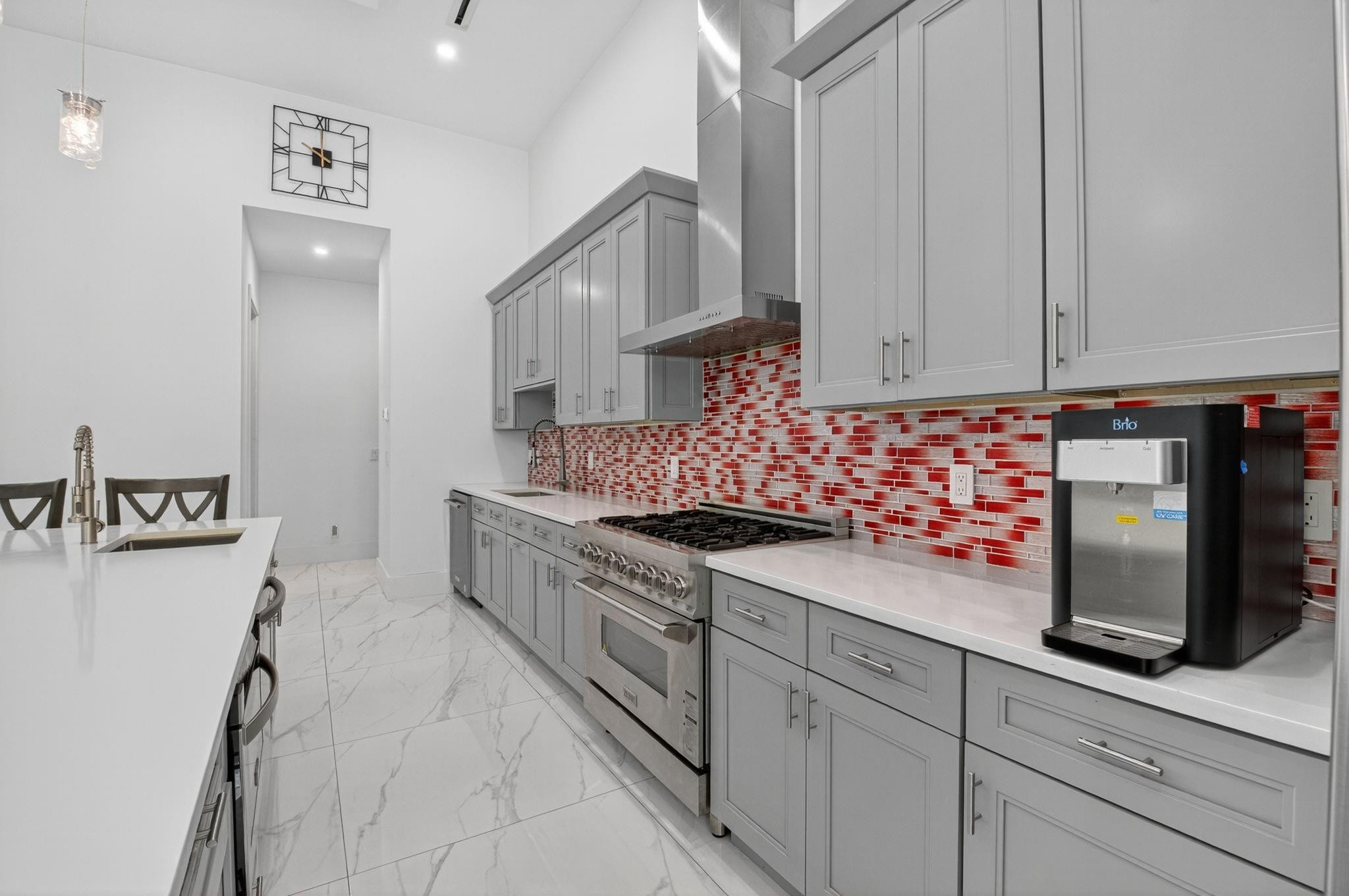 711 NE 6th, Boca Raton FL 33432