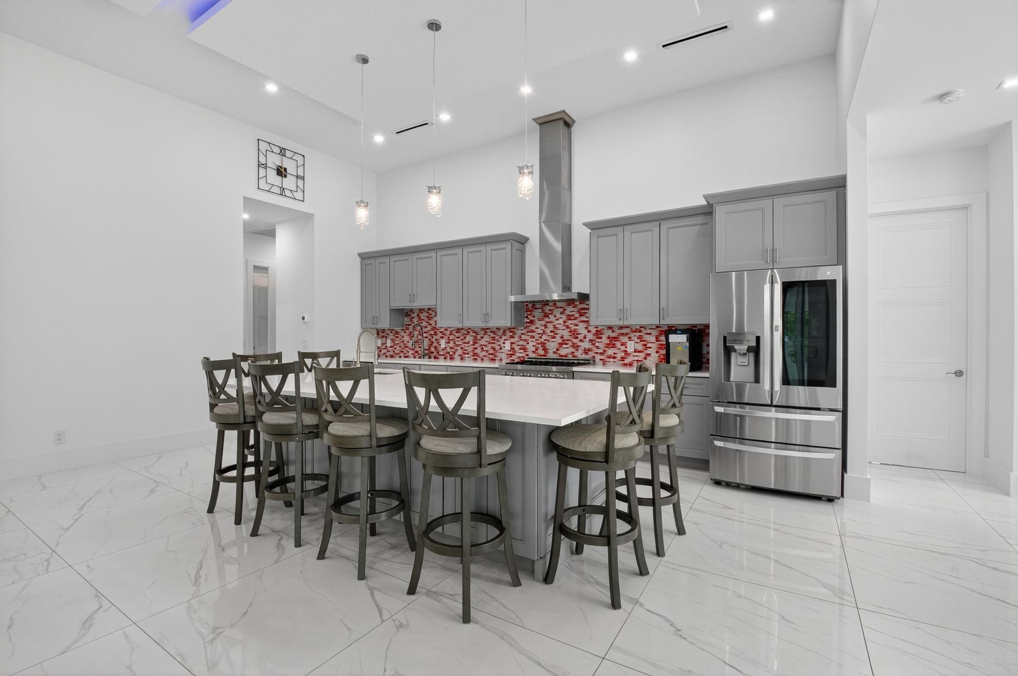 711 NE 6th, Boca Raton FL 33432