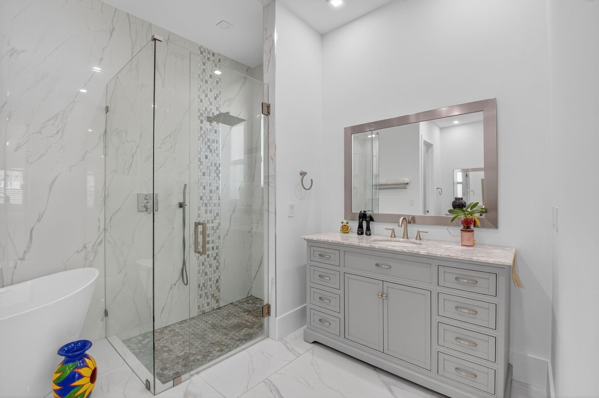 711 NE 6th, Boca Raton FL 33432
