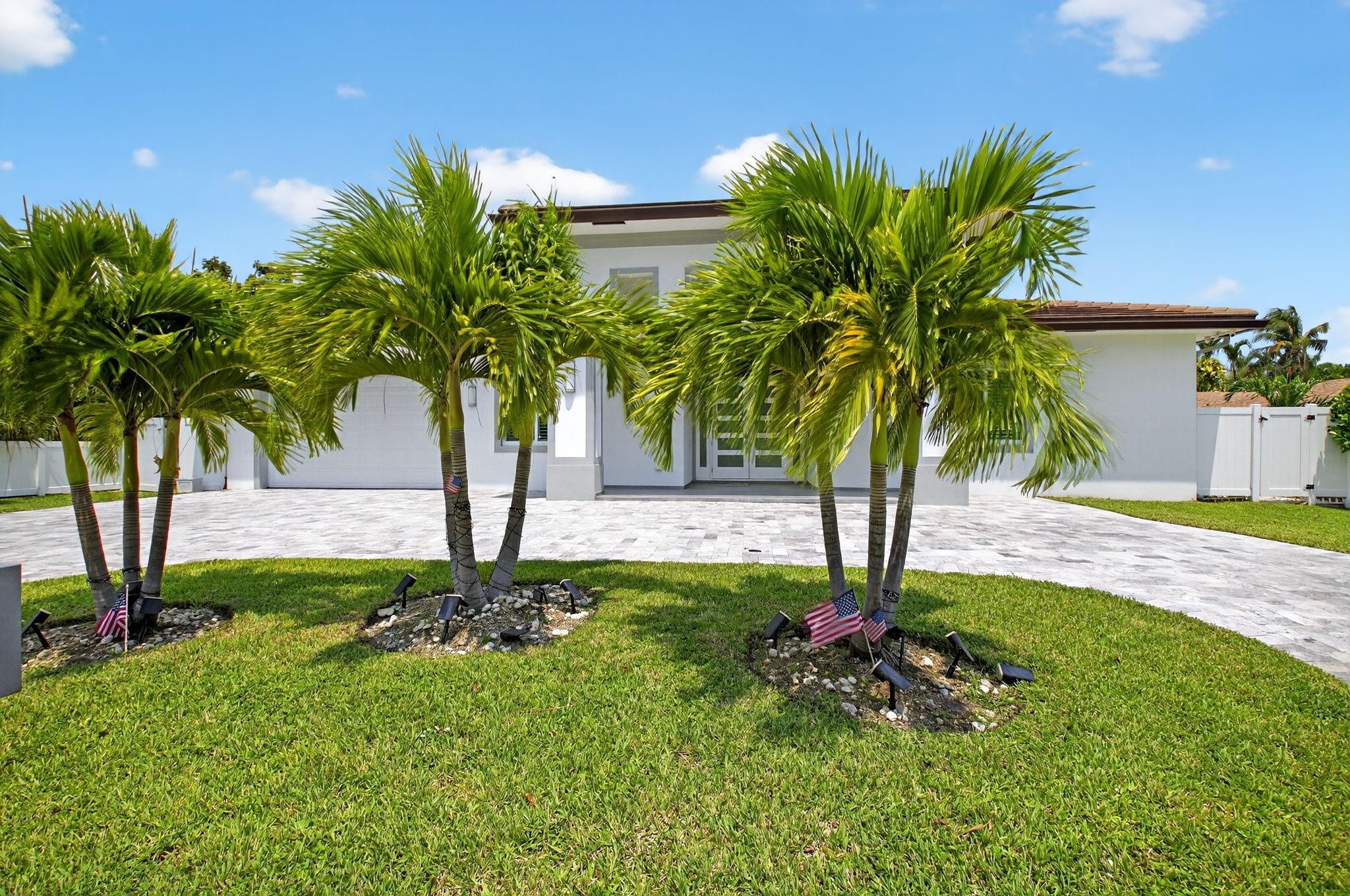 711 NE 6th, Boca Raton FL 33432