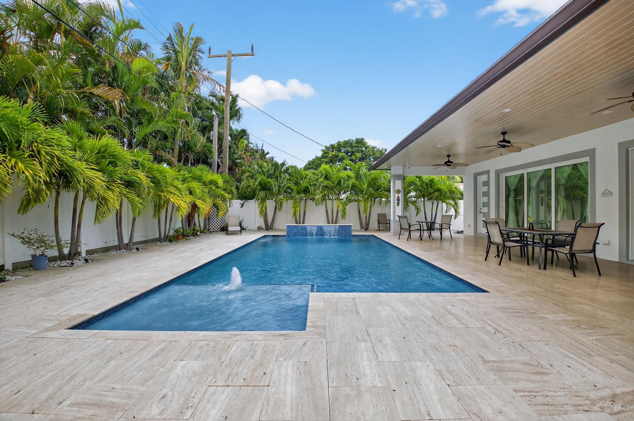 711 NE 6th, Boca Raton FL 33432