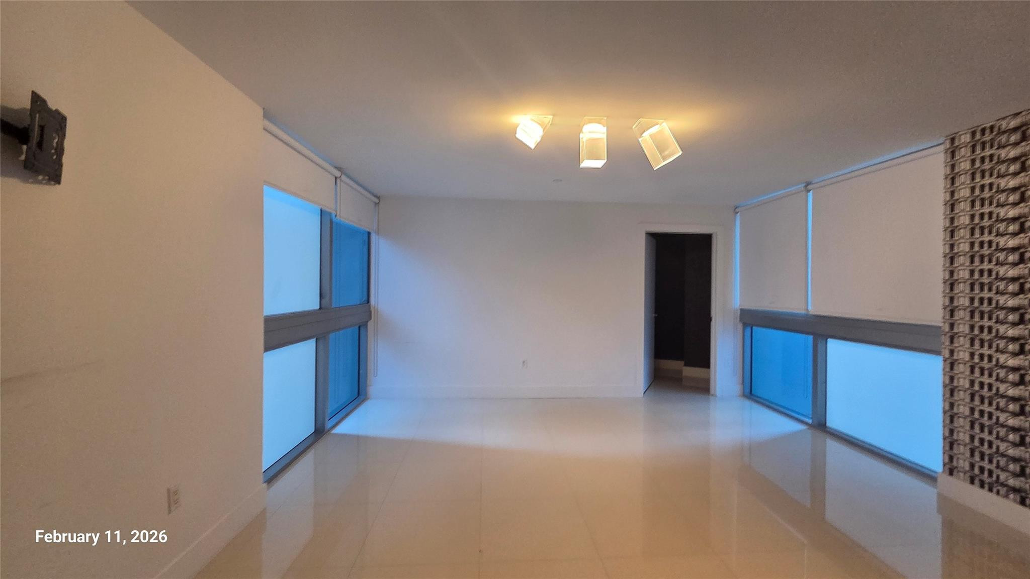 2950 NE 188th #110, Aventura FL 33180