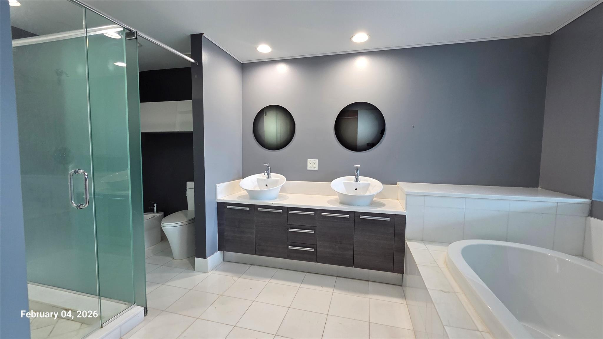 2950 NE 188th #110, Aventura FL 33180