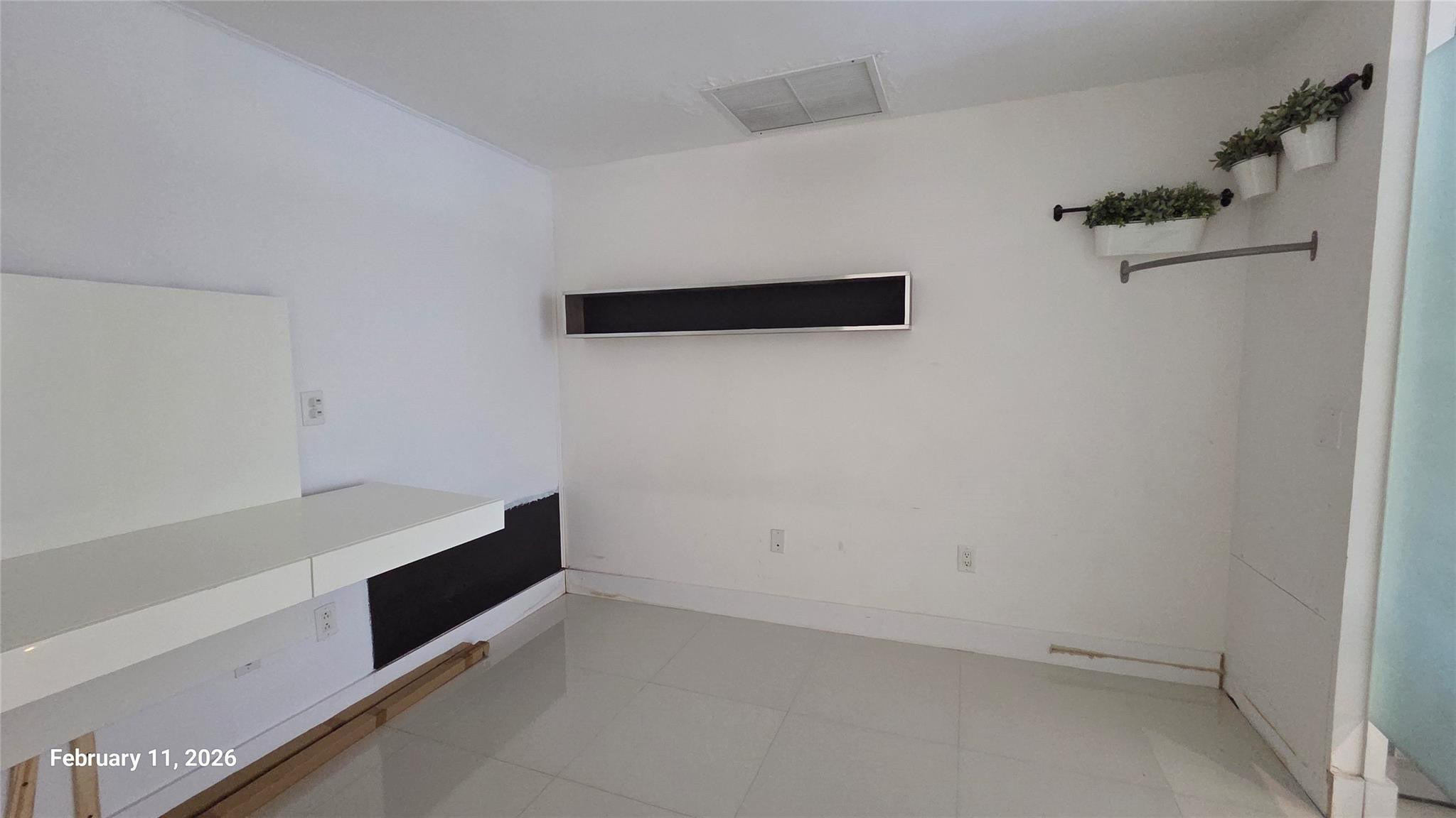 2950 NE 188th #110, Aventura FL 33180