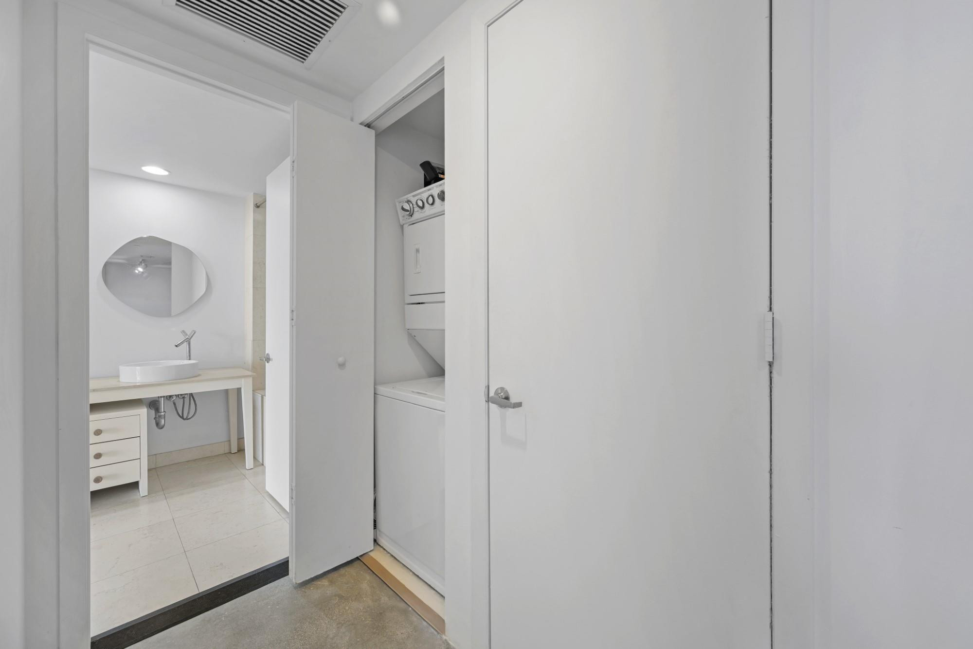 495 Brickell #4407, Miami FL 33131