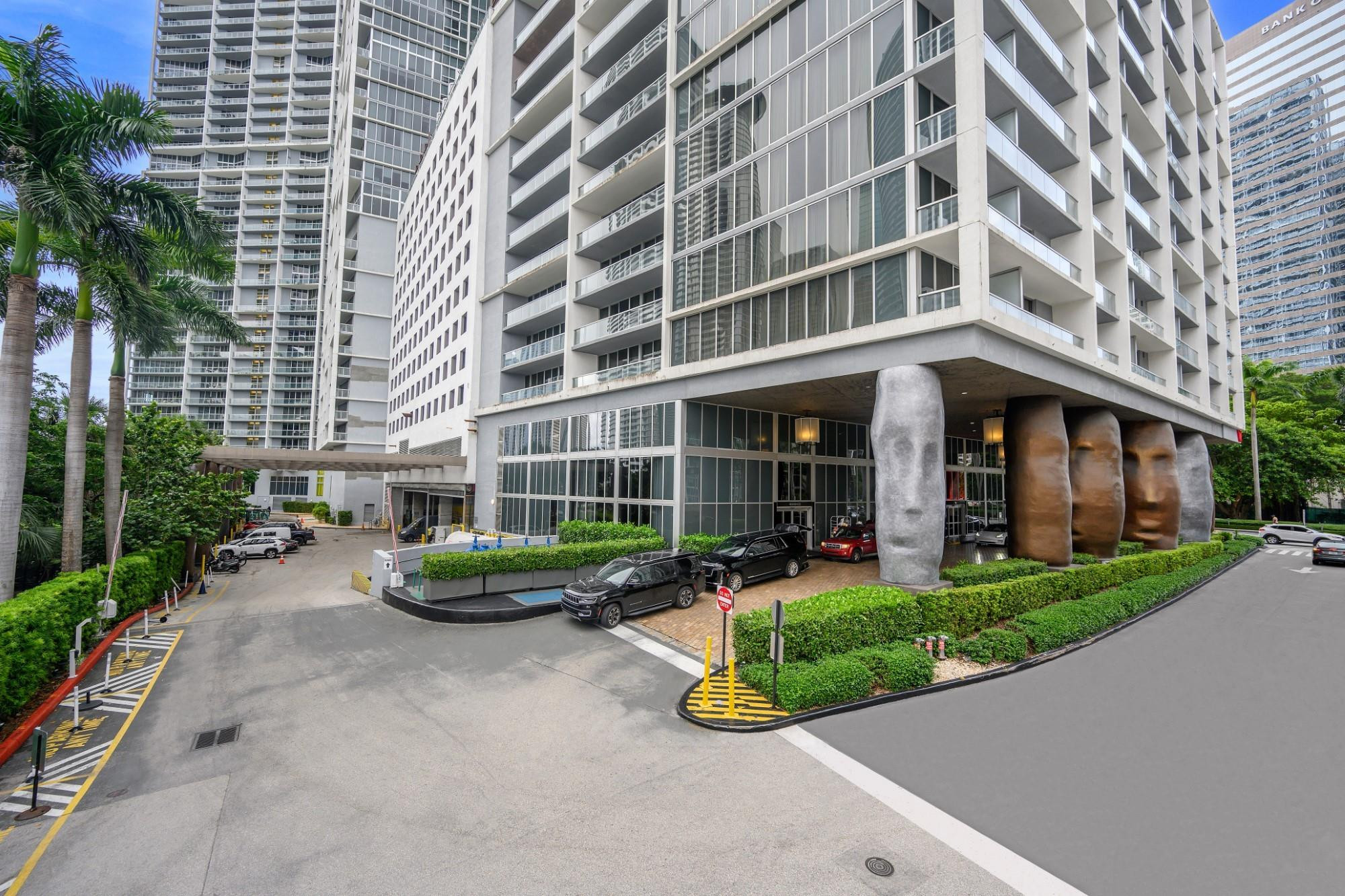 495 Brickell #4407, Miami FL 33131