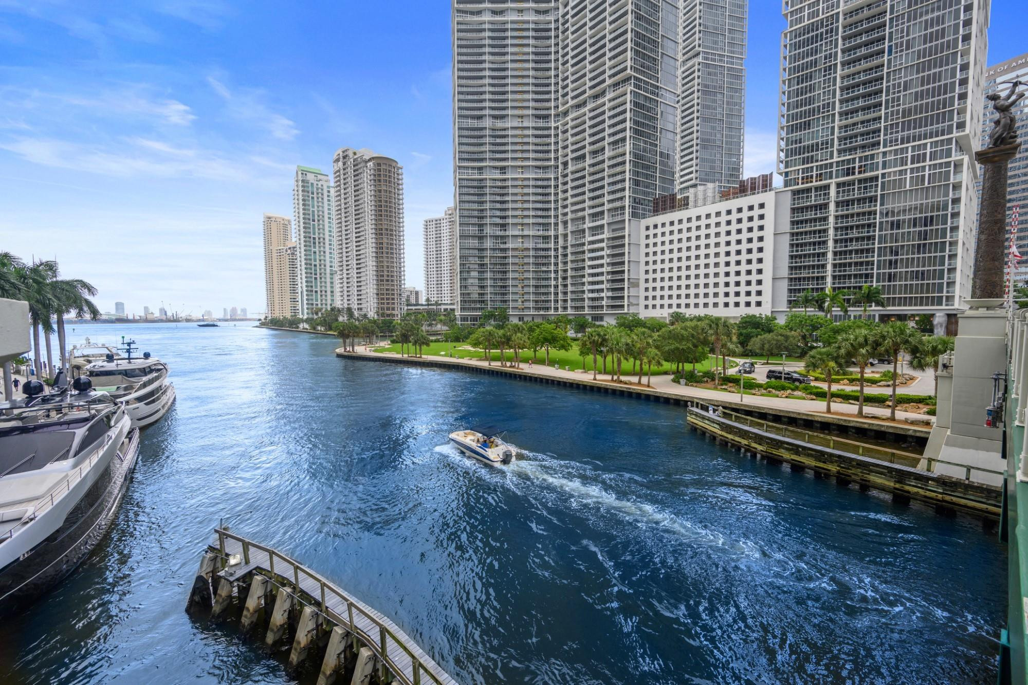 495 Brickell #4407, Miami FL 33131