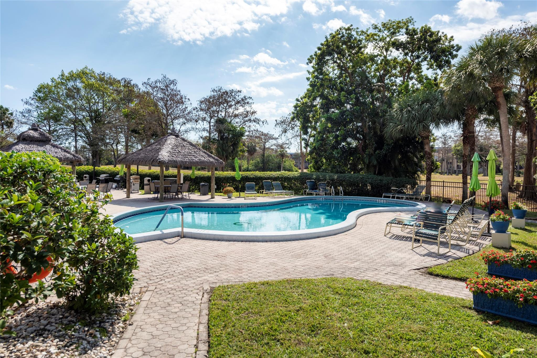 6100 NW 44th #302, Lauderhill FL 33319