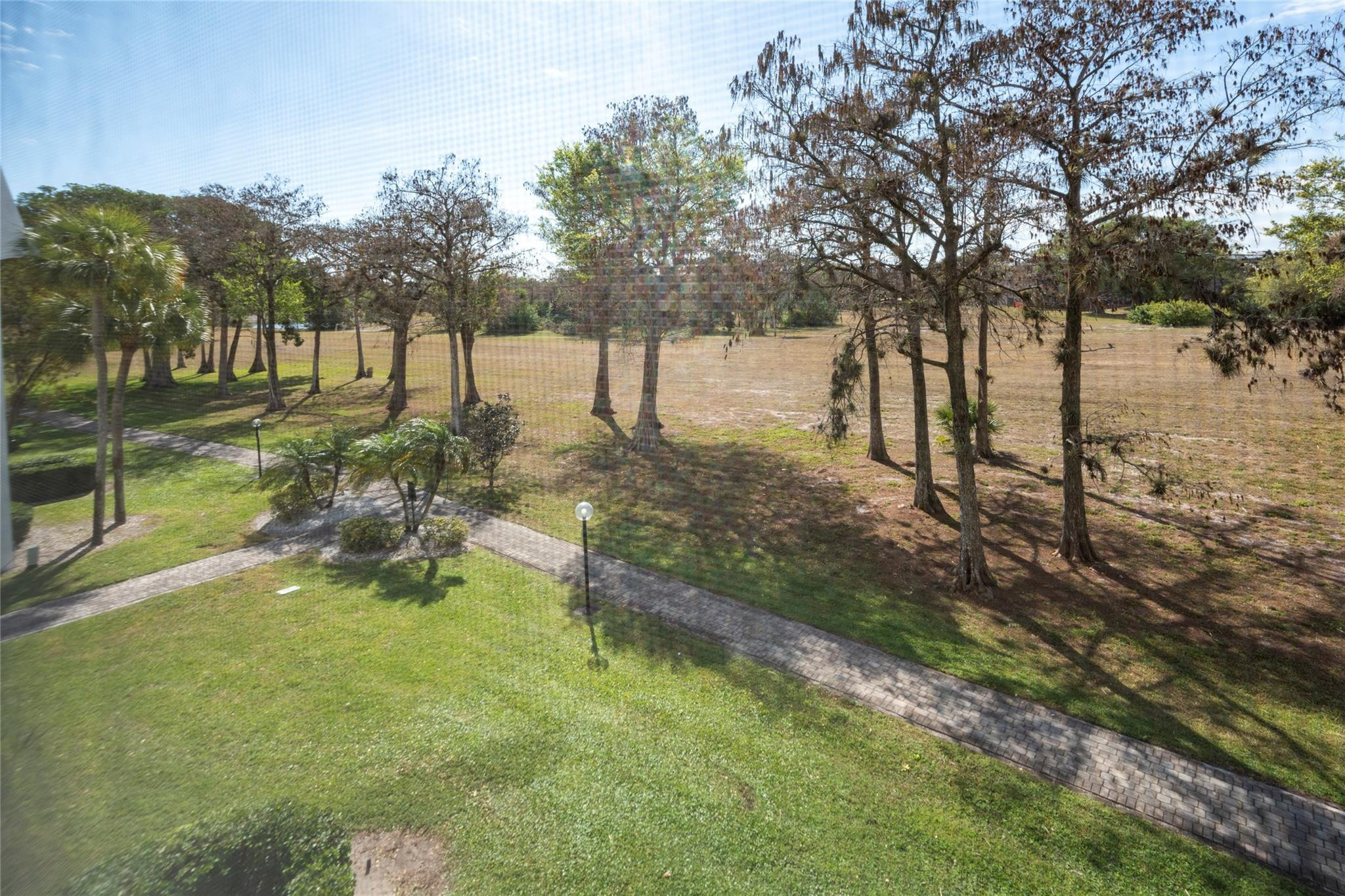 6100 NW 44th #302, Lauderhill FL 33319