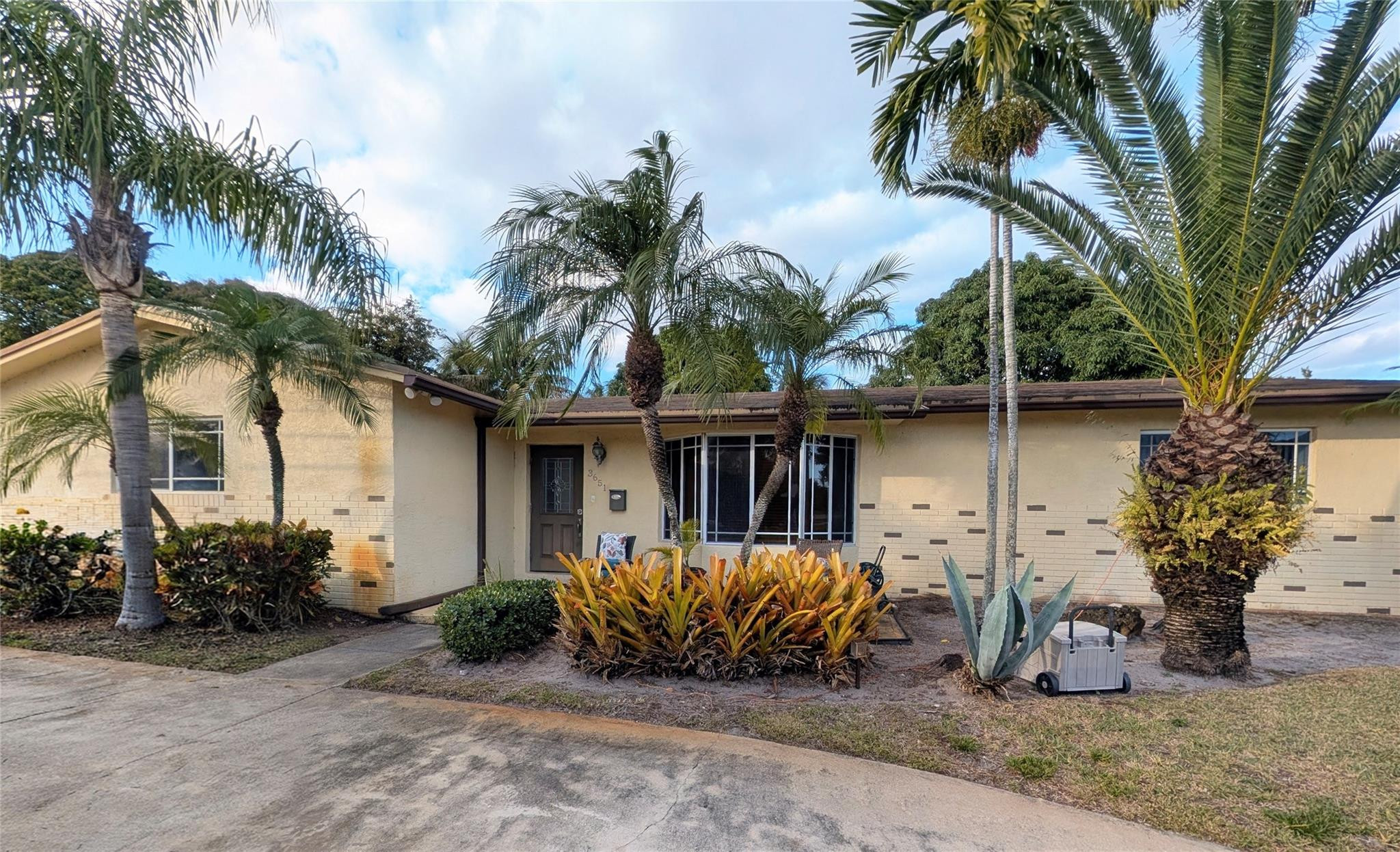 3651 NW 29th, Lauderdale Lakes FL 33311