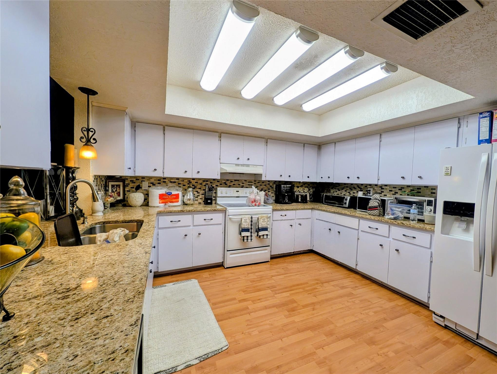 3651 NW 29th, Lauderdale Lakes FL 33311