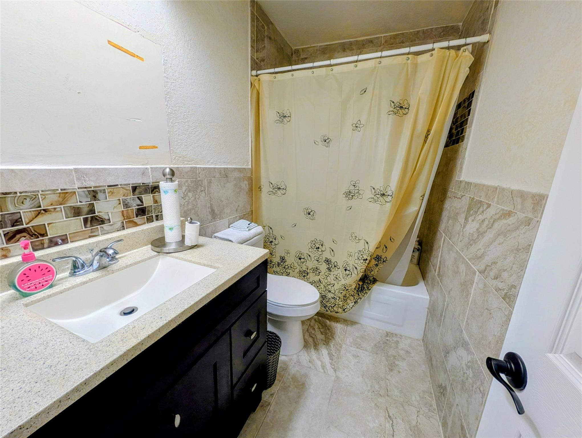 3651 NW 29th, Lauderdale Lakes FL 33311