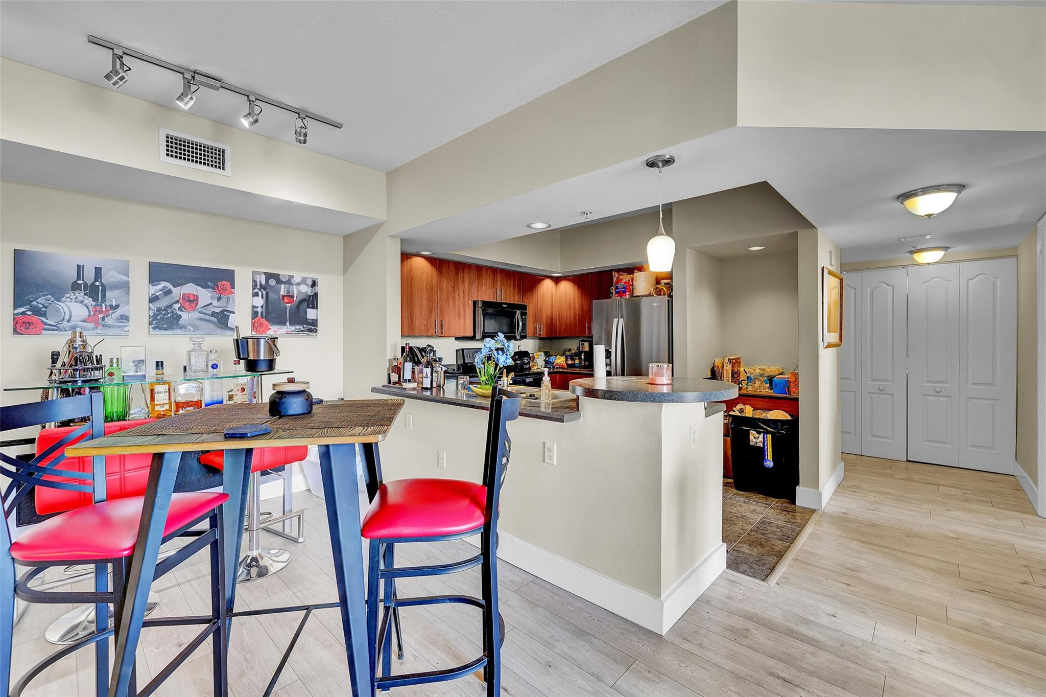 110 N Federal #815, Fort Lauderdale FL 33301