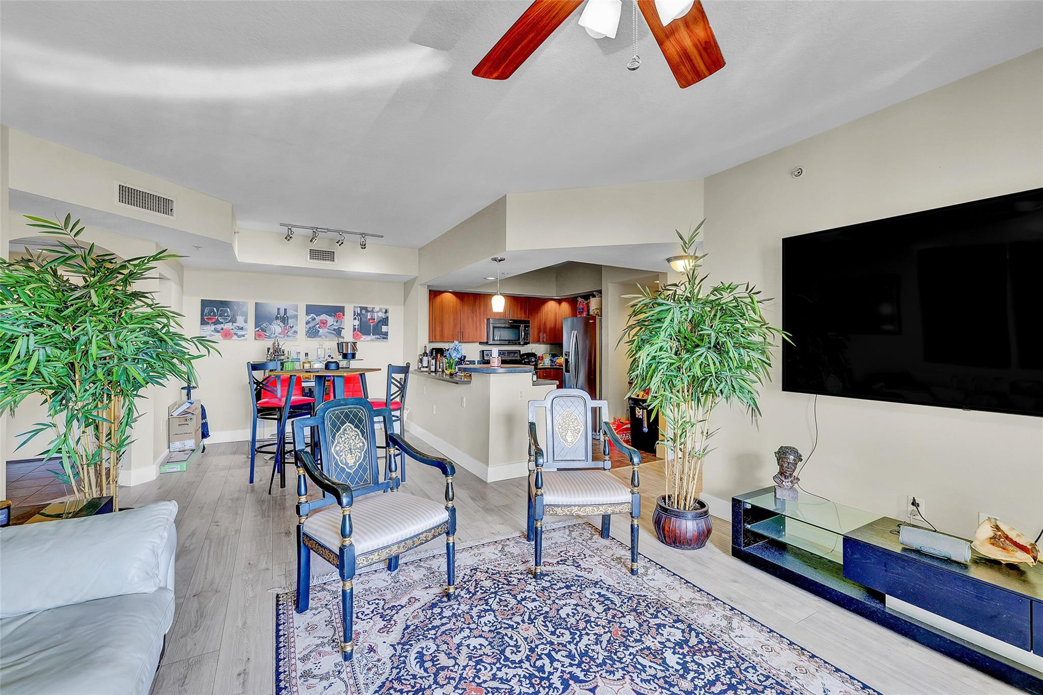110 N Federal #815, Fort Lauderdale FL 33301