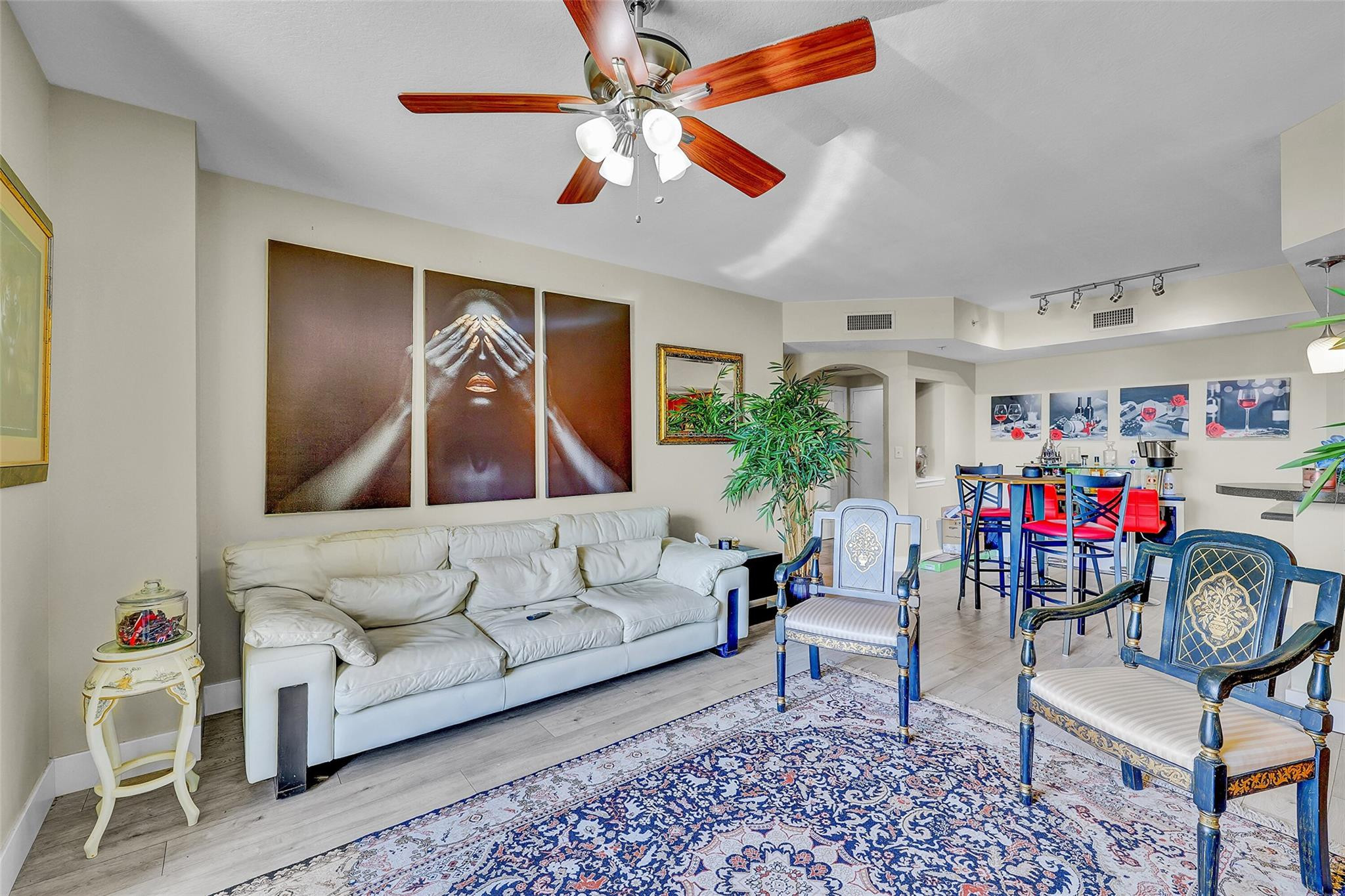 110 N Federal #815, Fort Lauderdale FL 33301