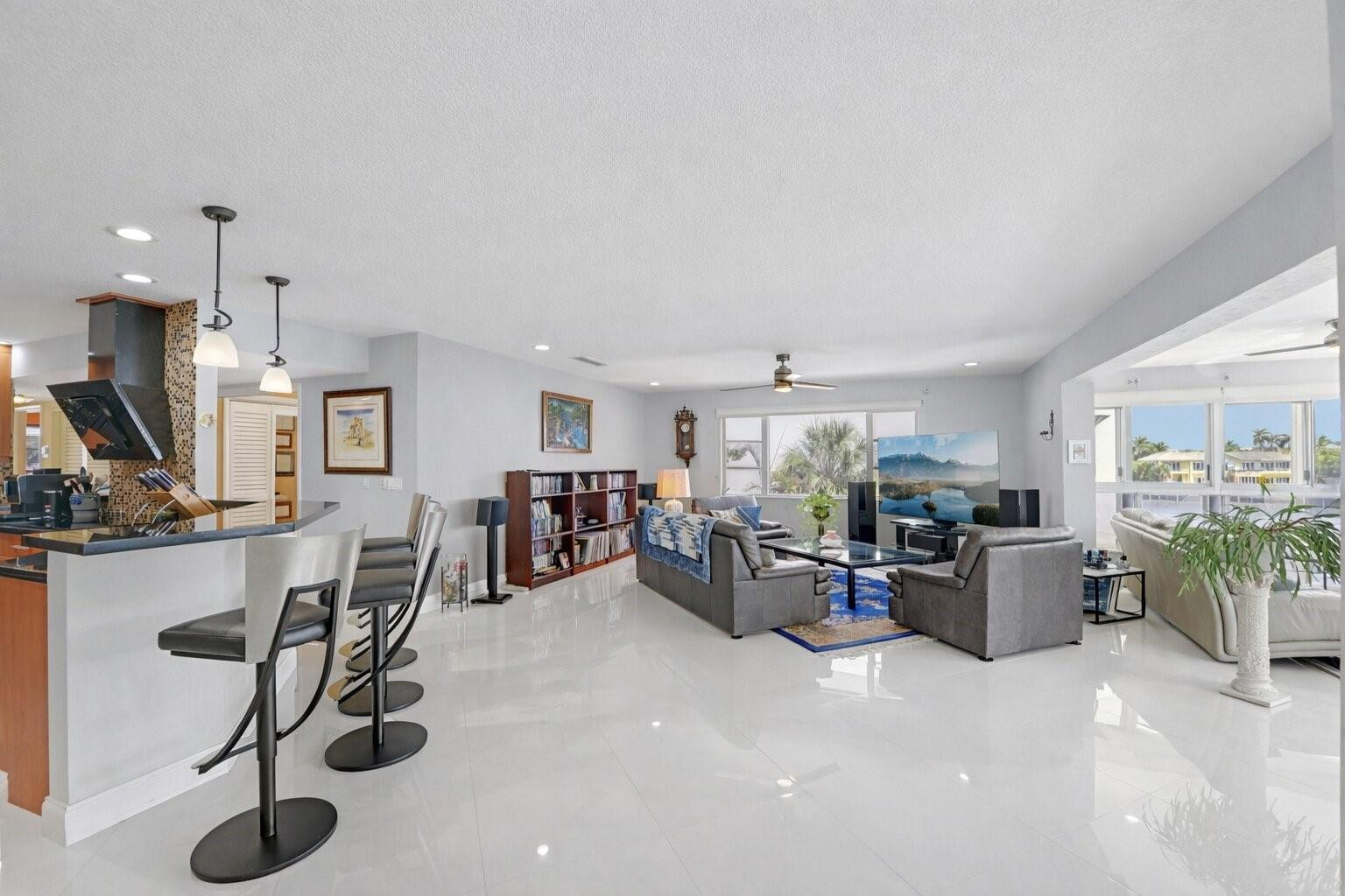 3090 NE 48th #314, Fort Lauderdale FL 33308